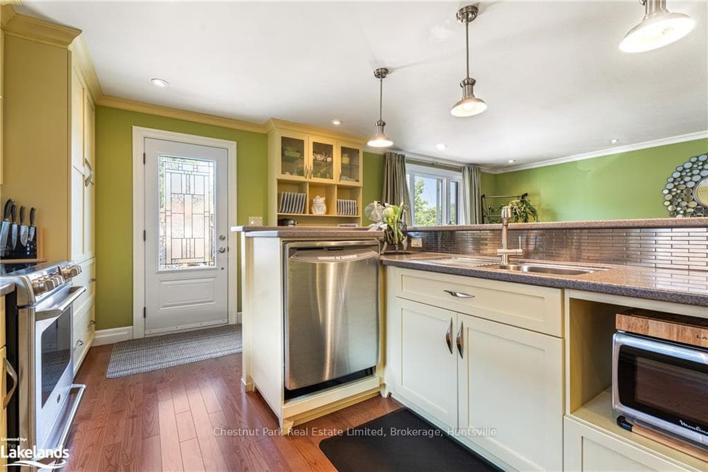 20 COLWILL Drive photo 13