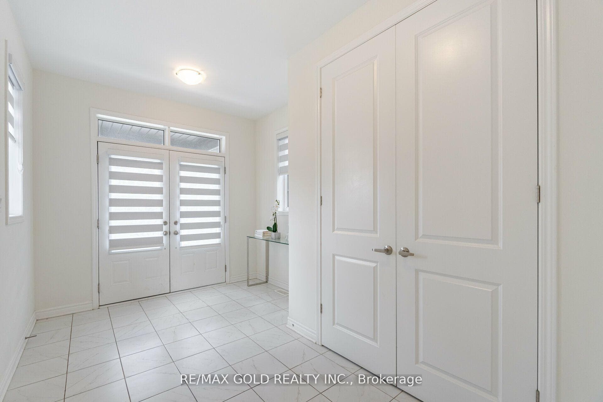 35 Eberly Woods Drive photo 4