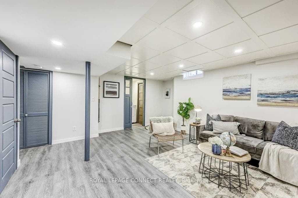 94 Waterbridge Way photo 30