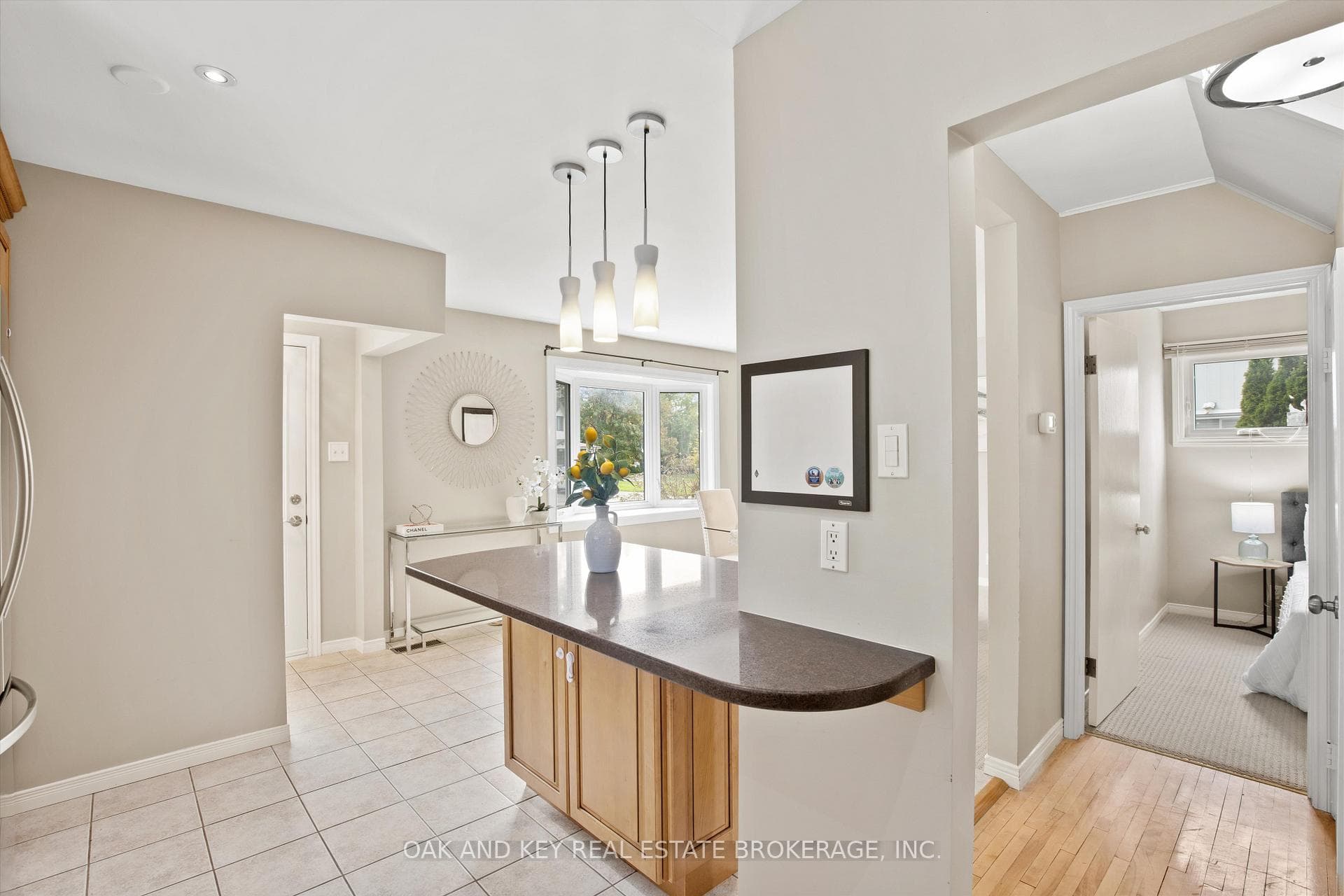 40 Woodhouse Crescent photo 13