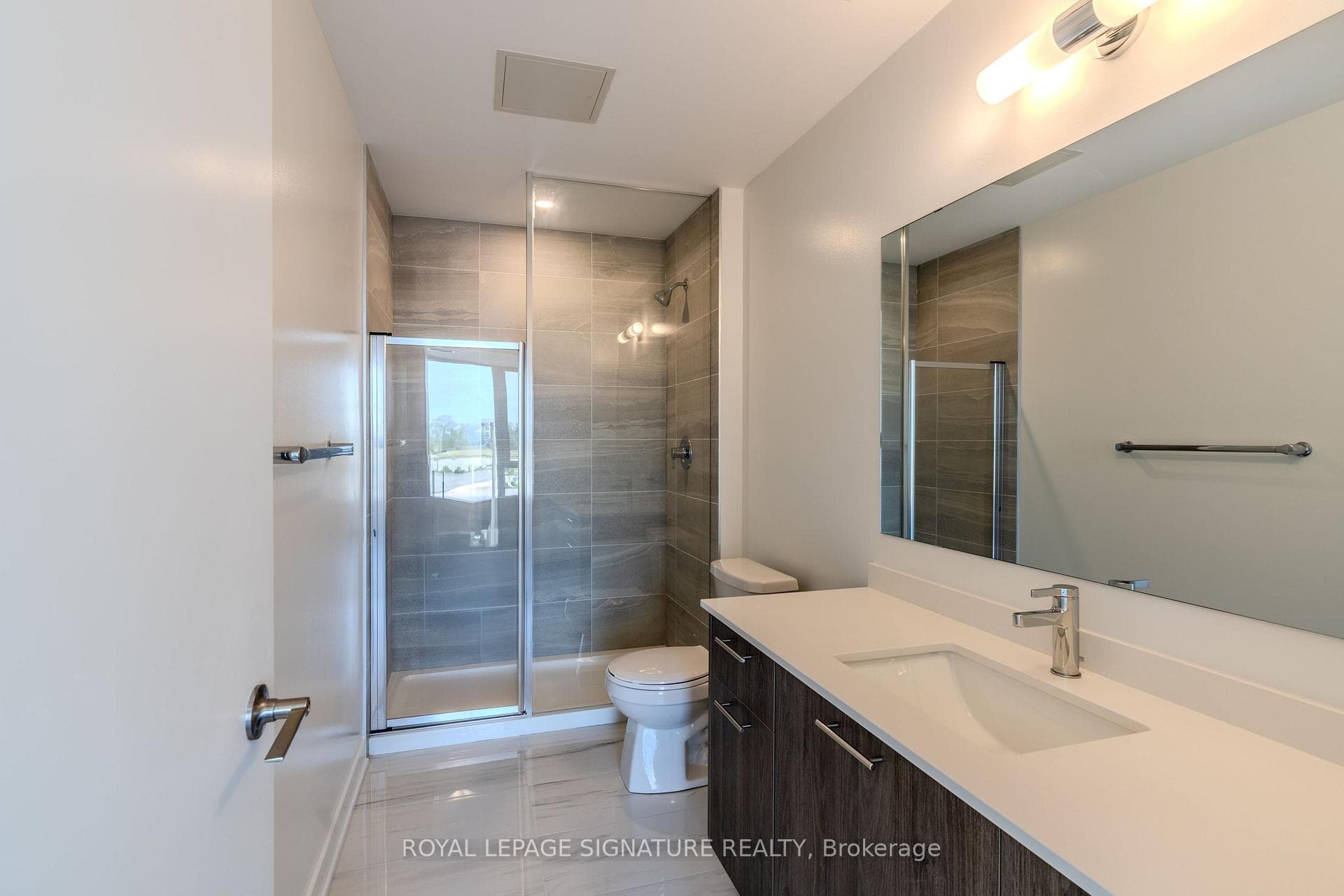 1440 Clarriage Court Unit 314 photo 18