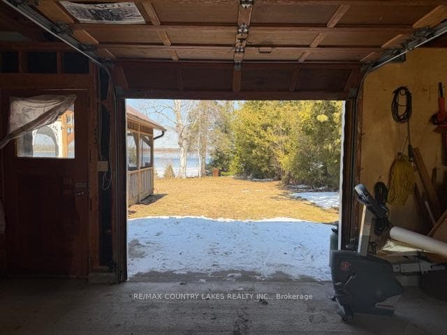 135 DRIFTWOOD SHORES Road photo 32