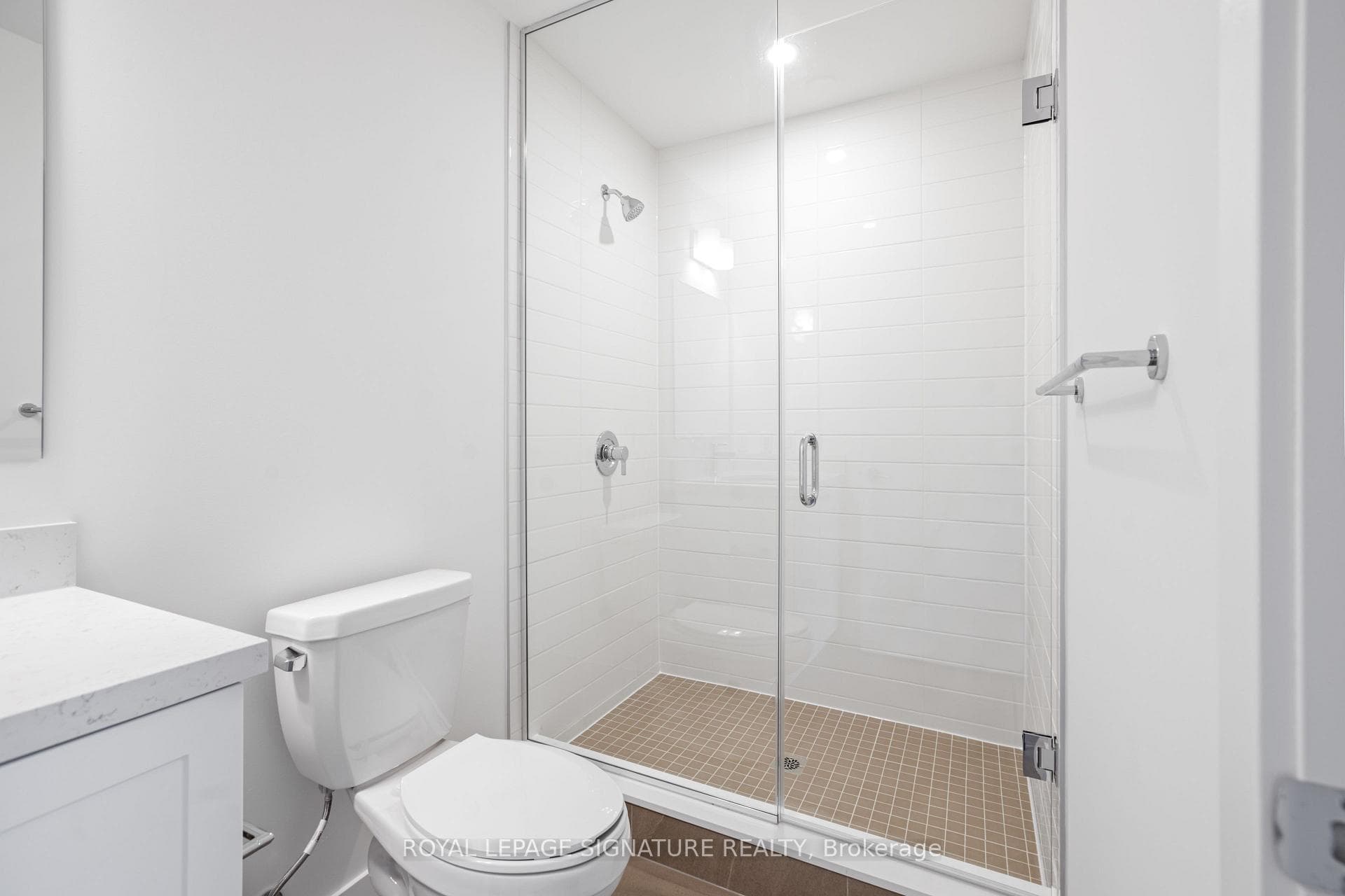 51 Clarington Boulevard Unit 512 photo 24