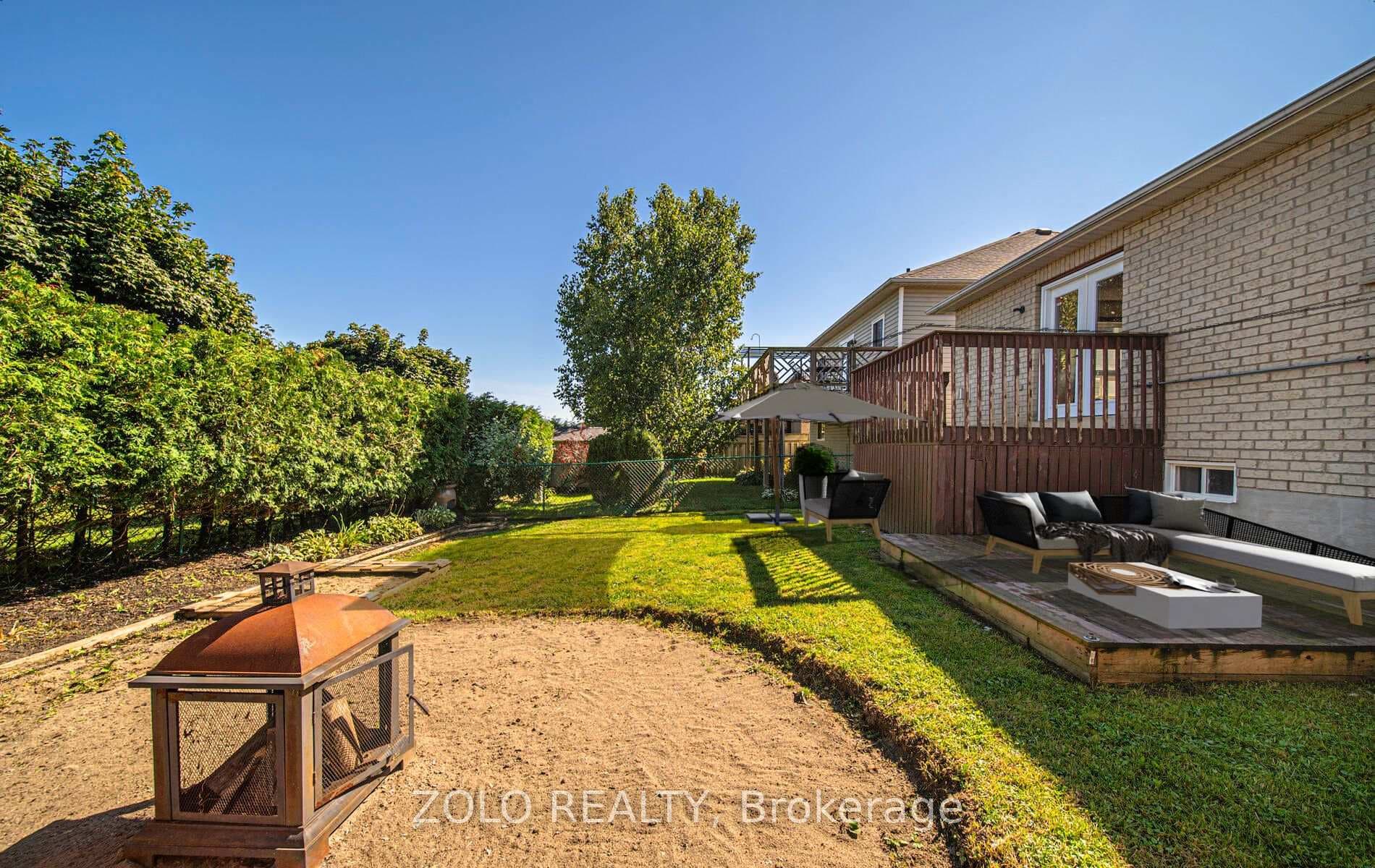 47 Steinway Dr - Backyard Virtually Staged