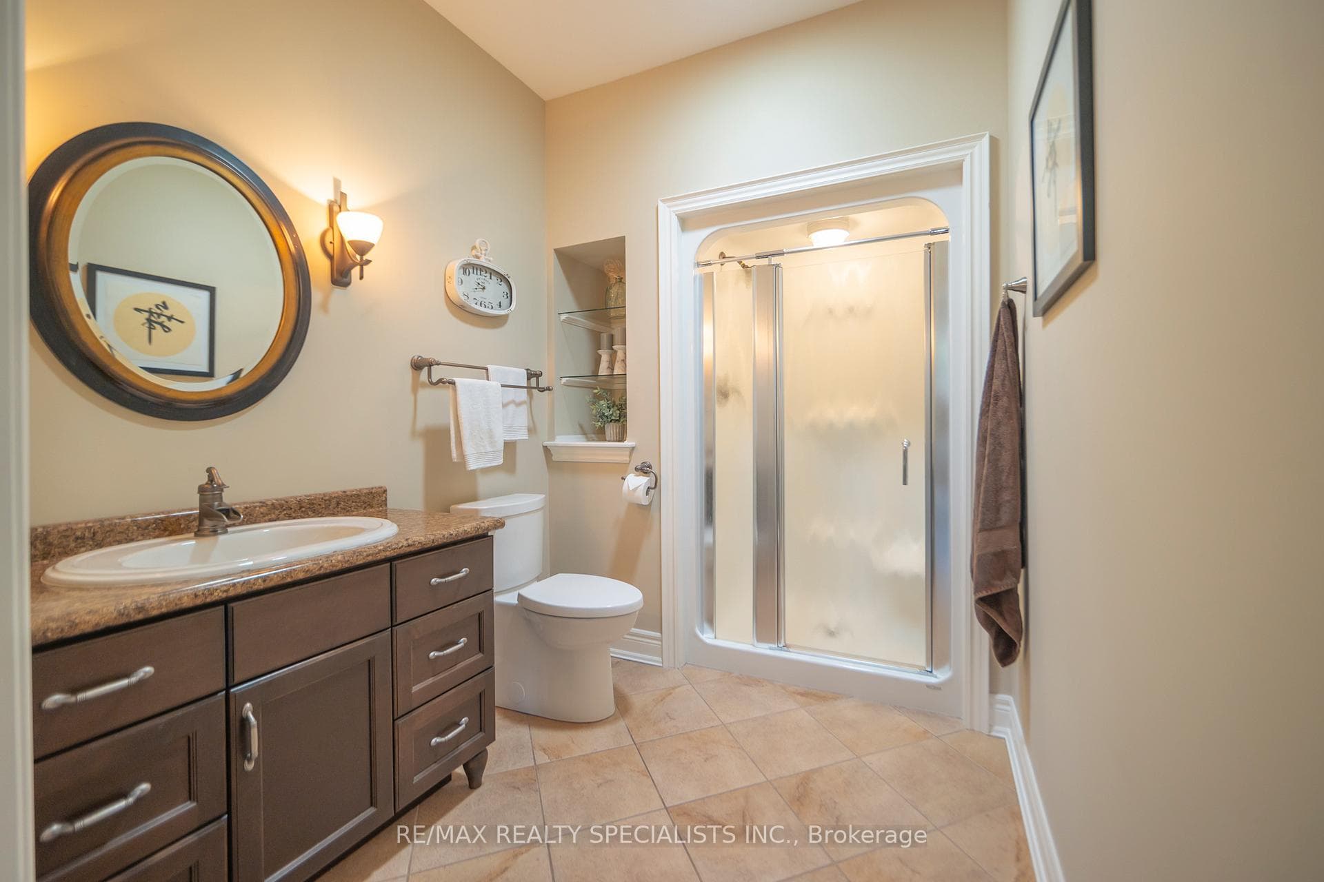 3 piece bath on main level