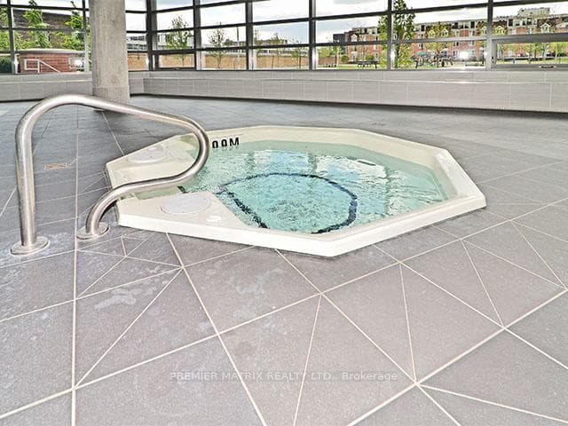 38 Joe Shuster Way Unit 1811 photo 18