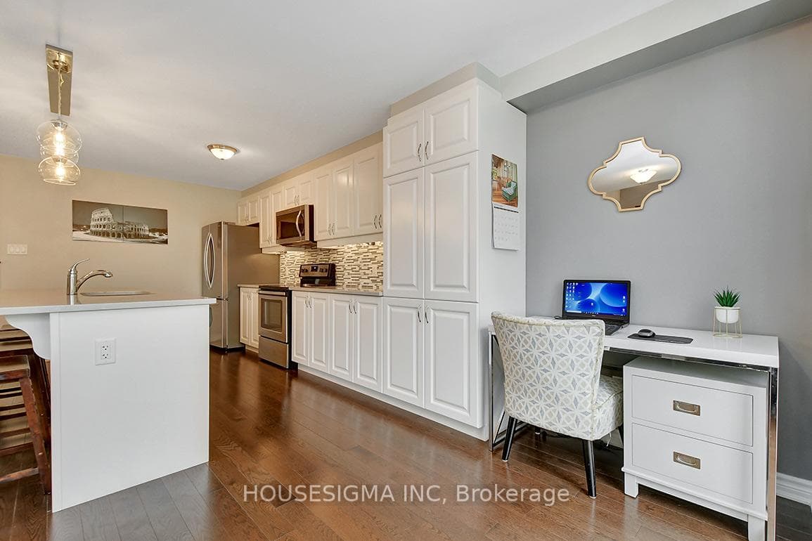 304 Lipizzaner Street photo 16