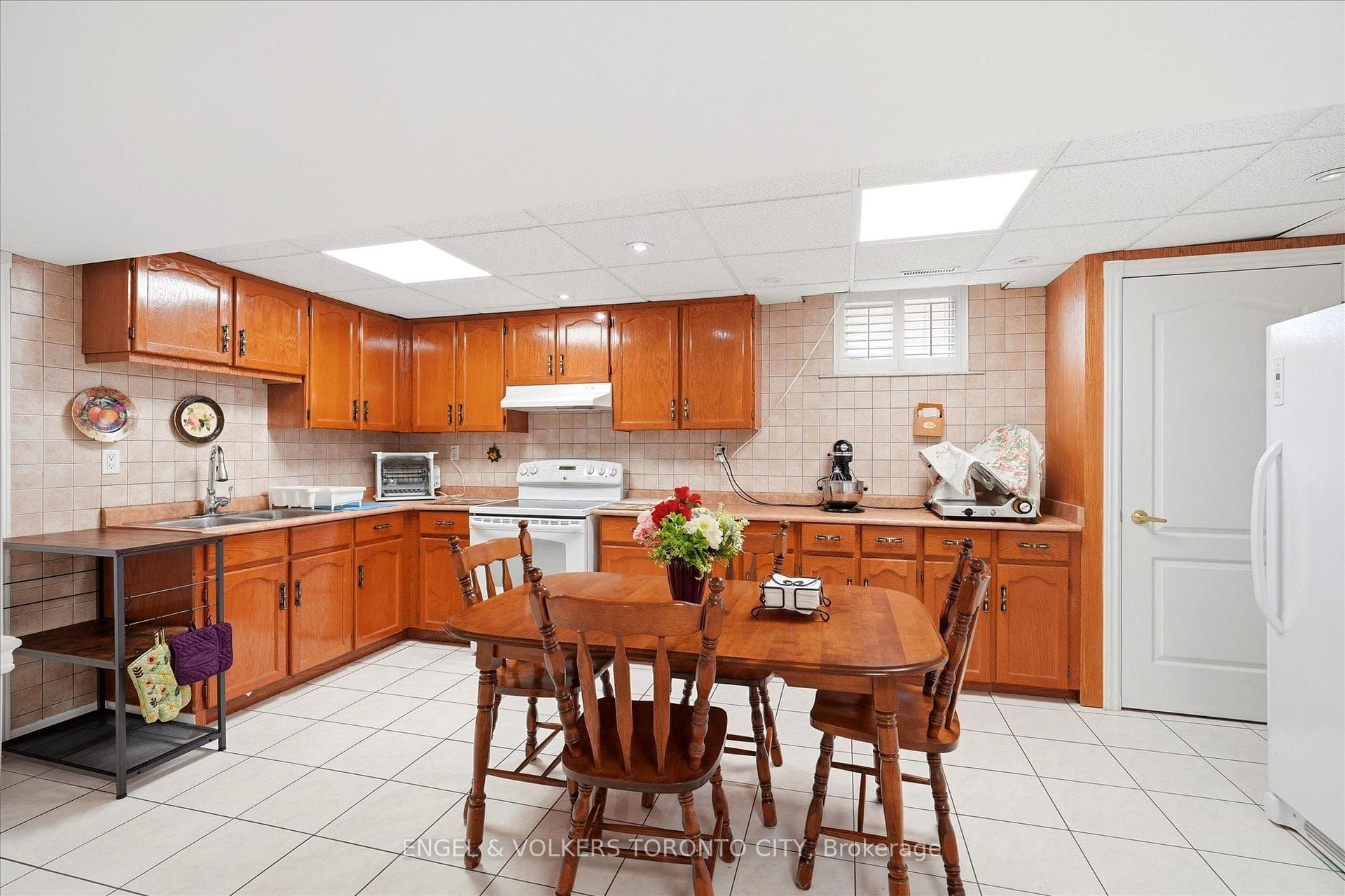 90 Gardner Place photo 35
