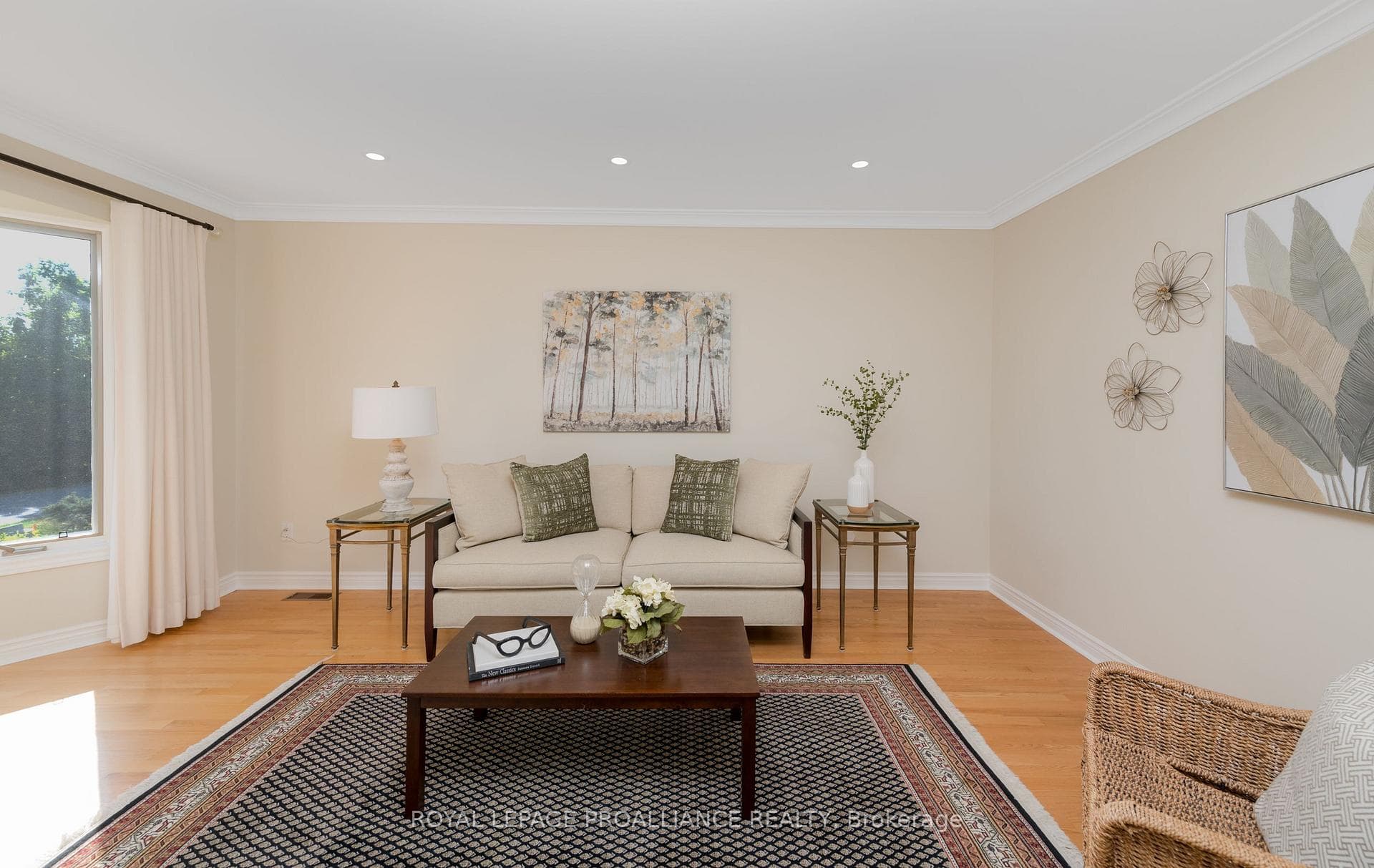 37 Faircrest Boulevard photo 5