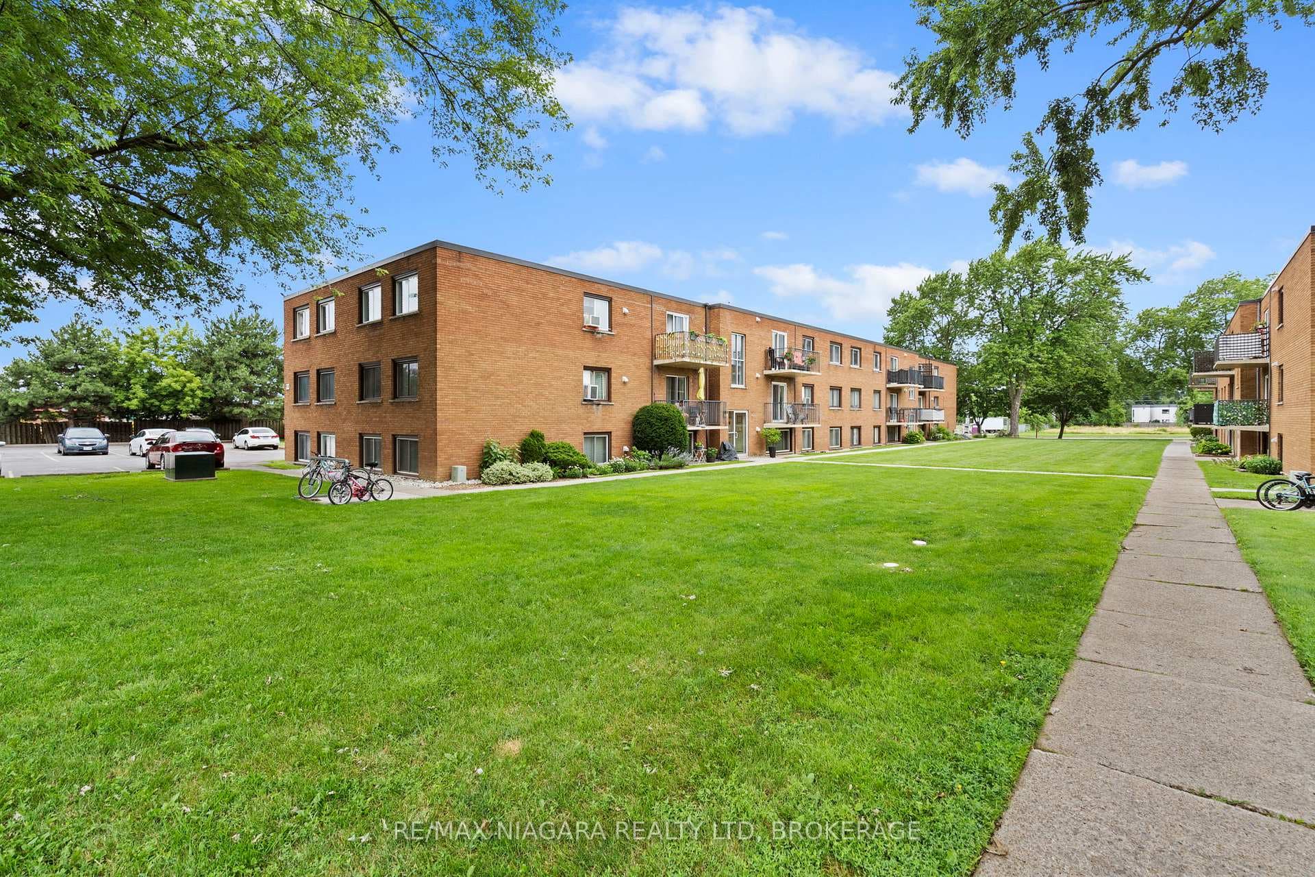 450 CARLTON Street Unit 34 photo 1