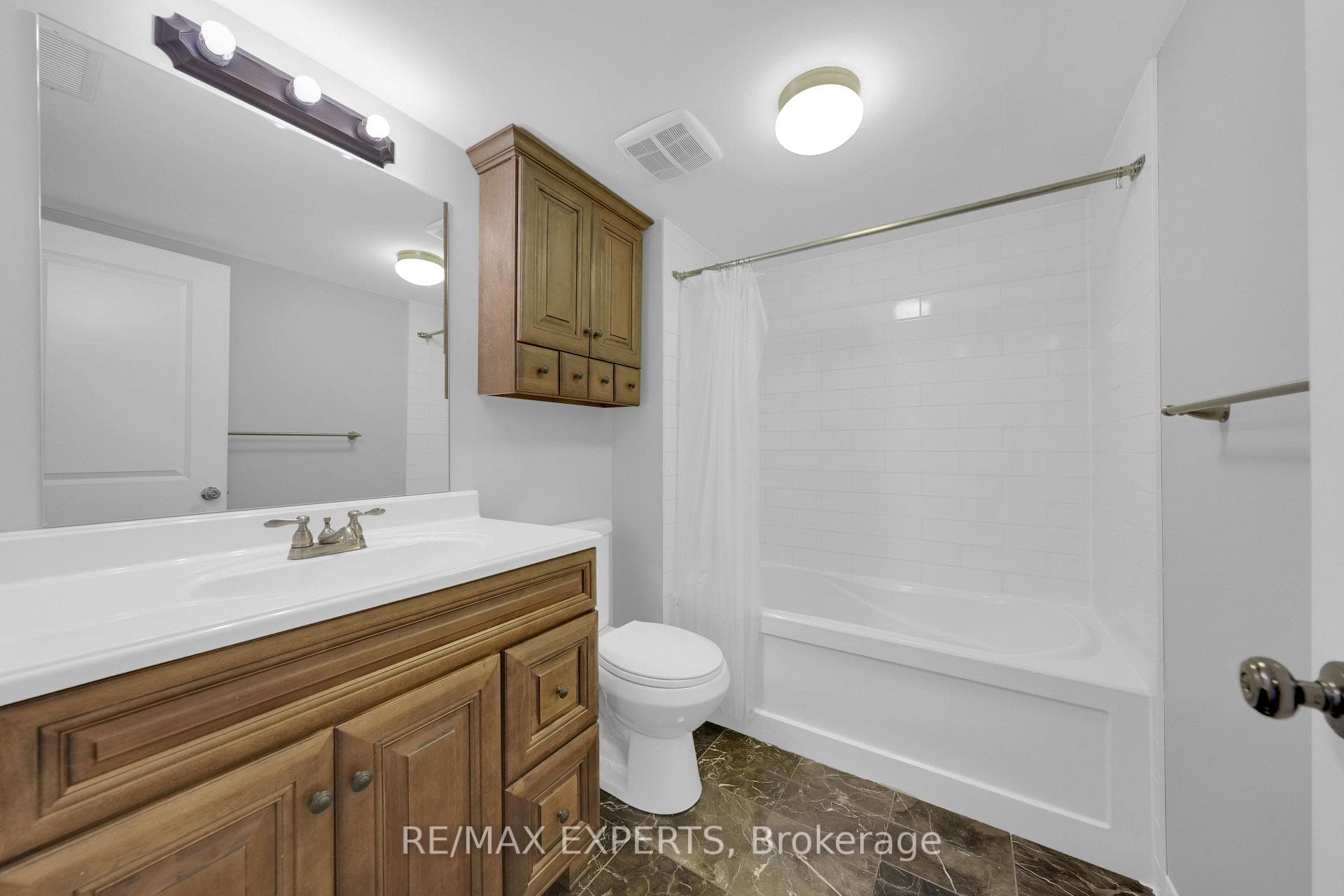 87 Eugenia Street Unit LOWER photo 19