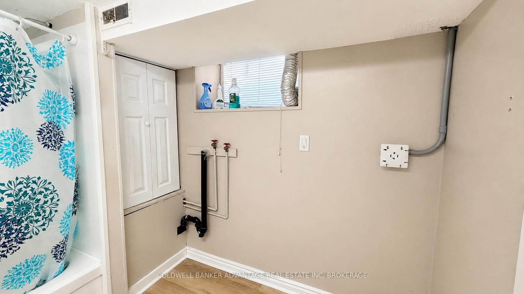 33 Raymond Street photo 31