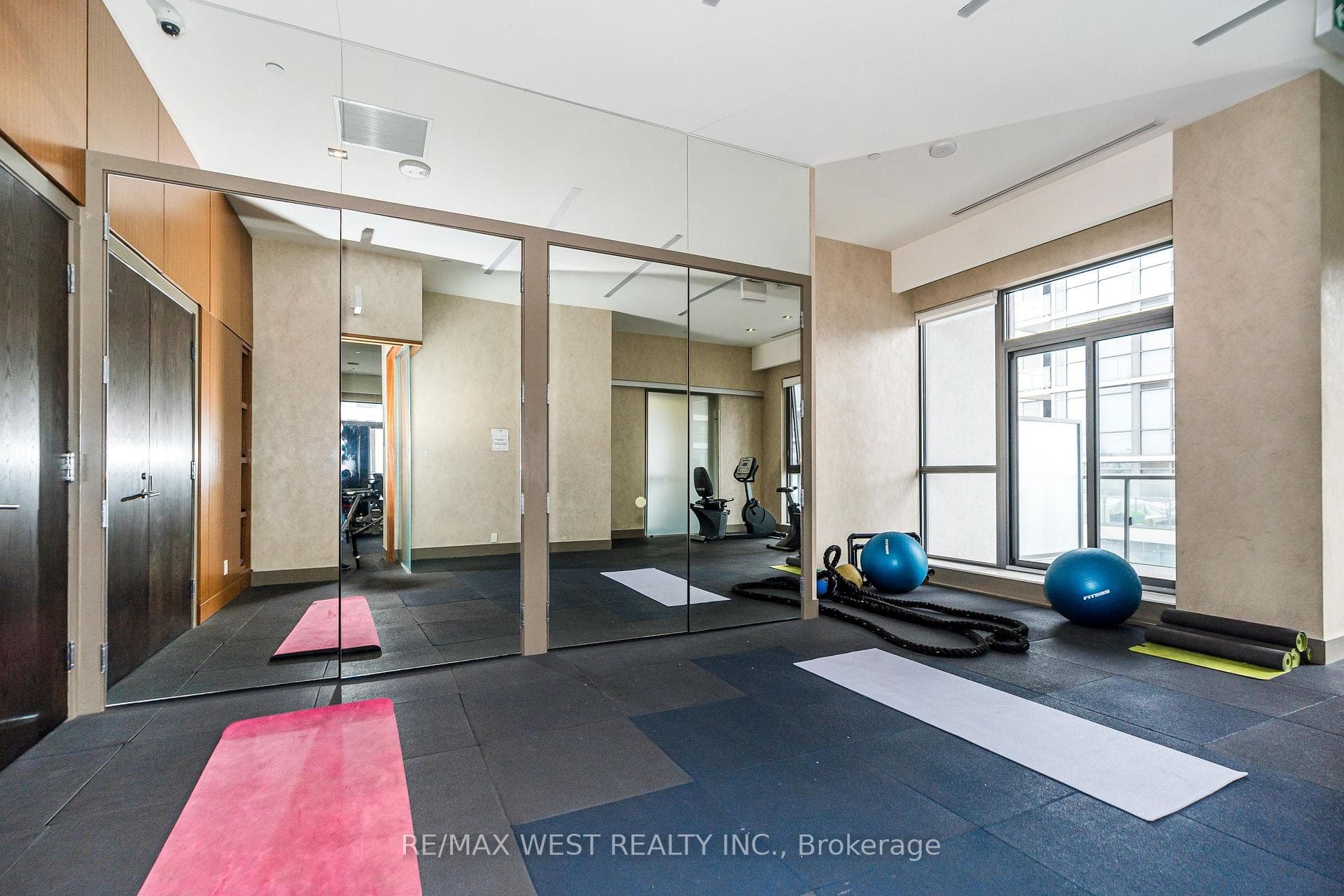 15 Zorra Street Unit 605 photo 28