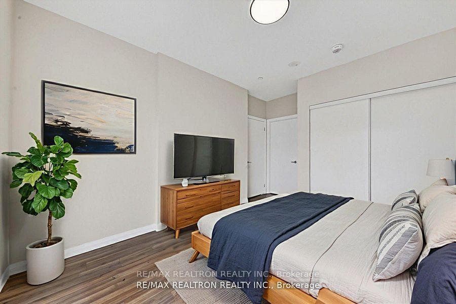 2152 Lawrence Avenue Unit PH08 photo 28