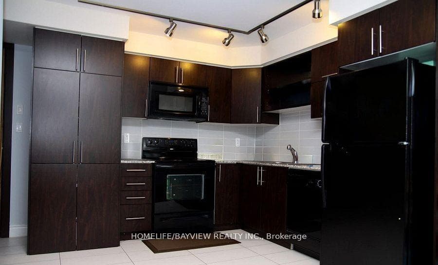 60 south town centre Boulevard Unit 217 photo 3