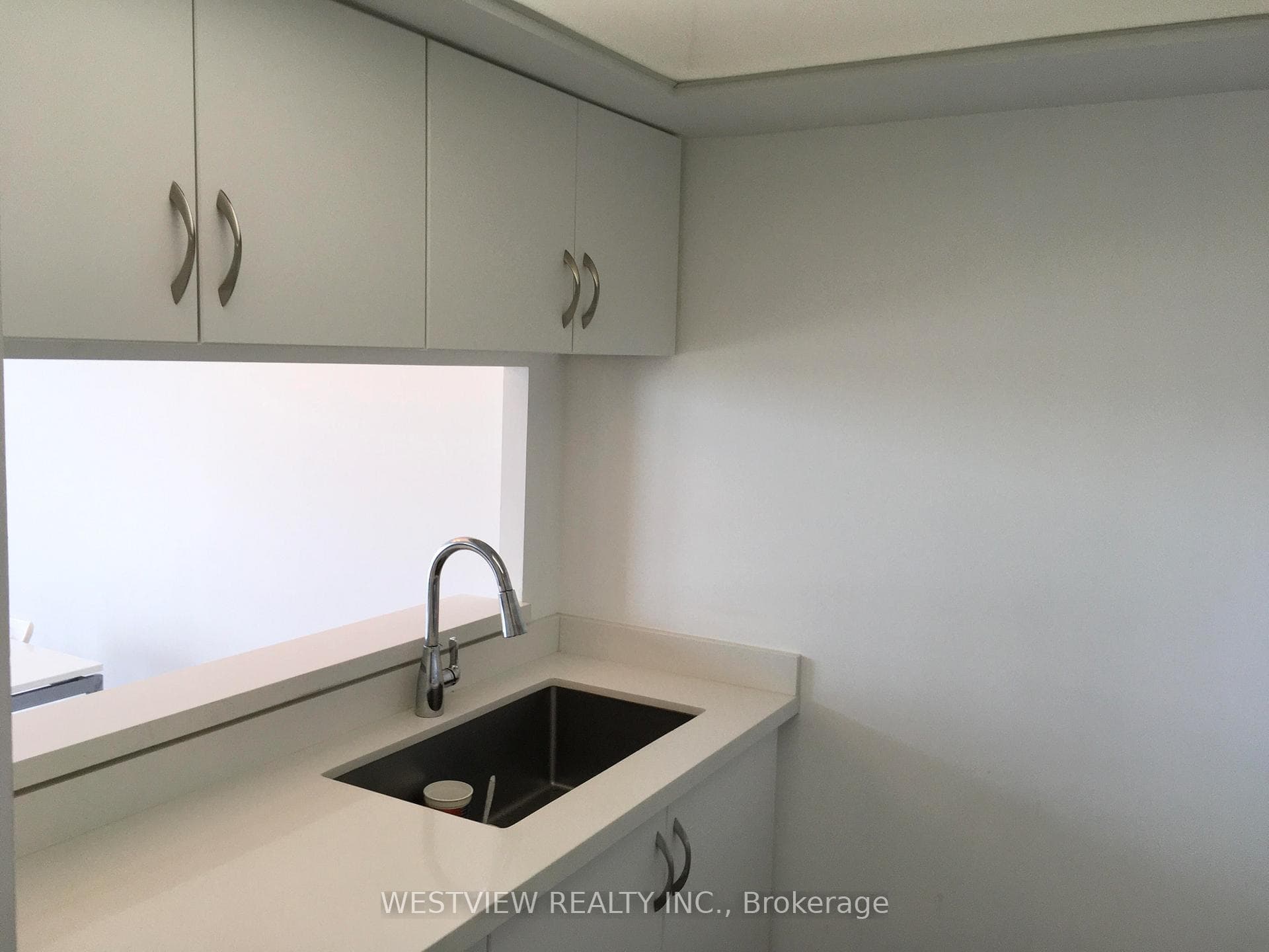 2460 Eglinton Avenue Unit 1417 photo 11