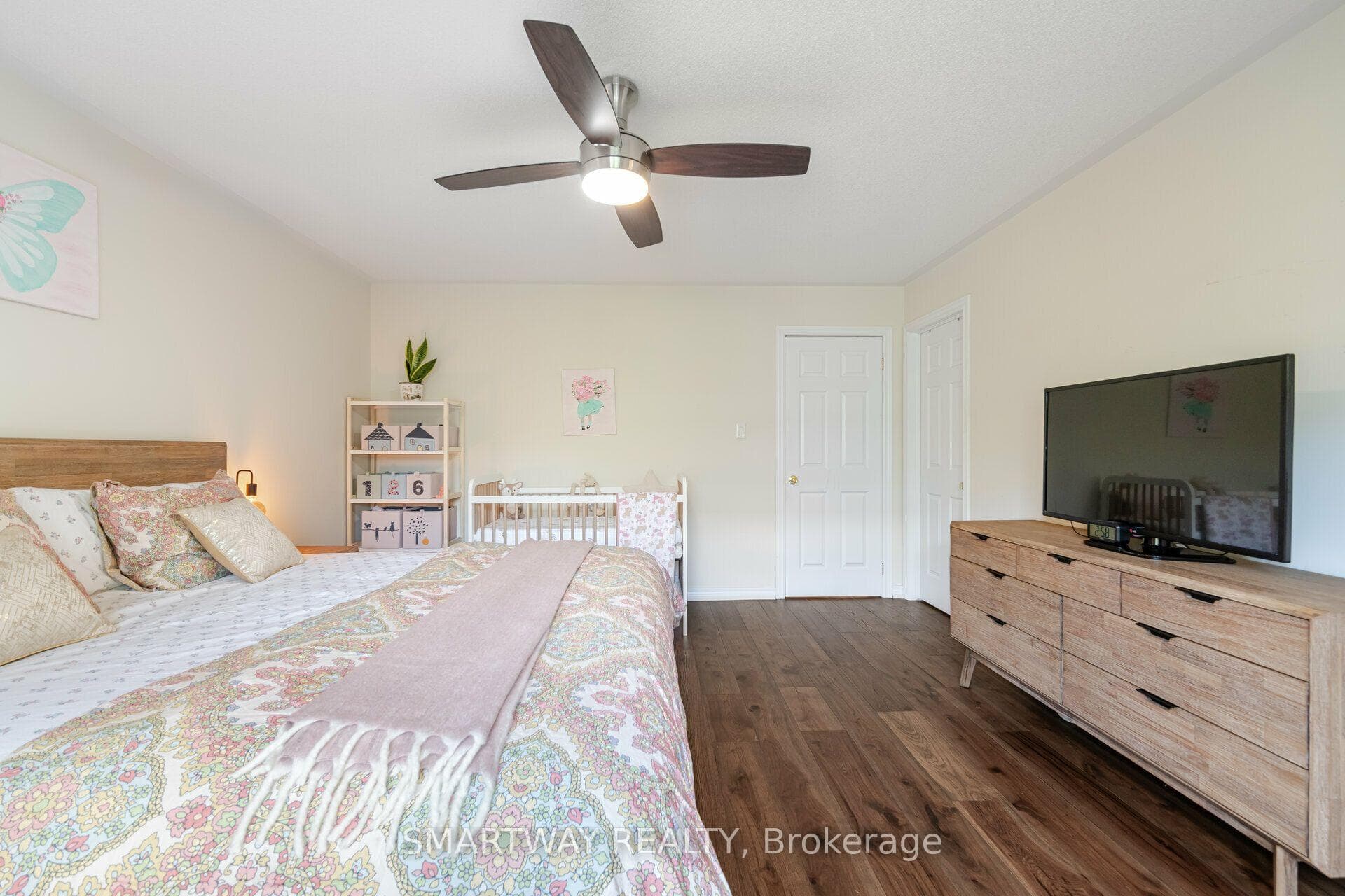 2437 Montagne Avenue photo 19