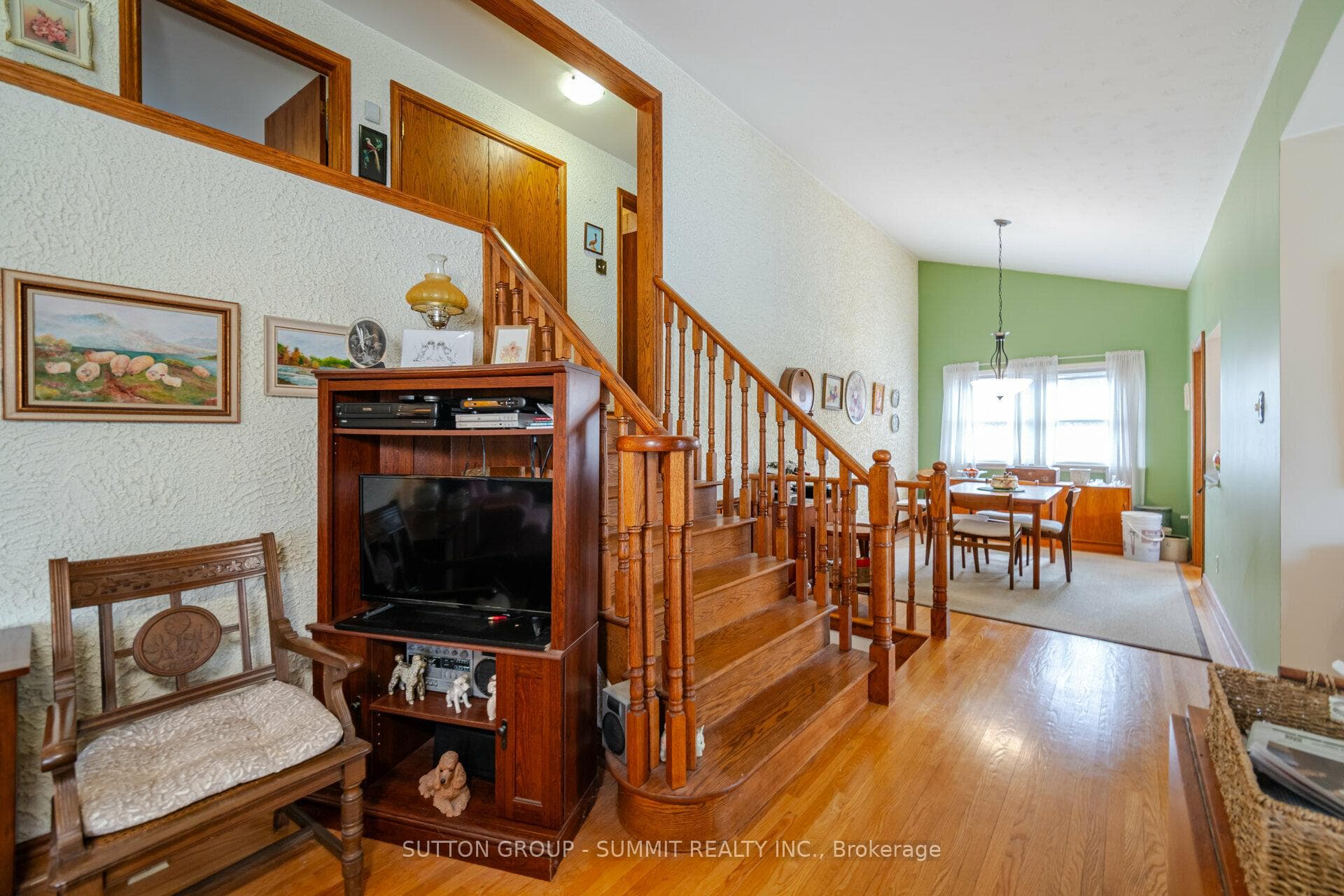 Just a few stairs to the back 3 bedrooms