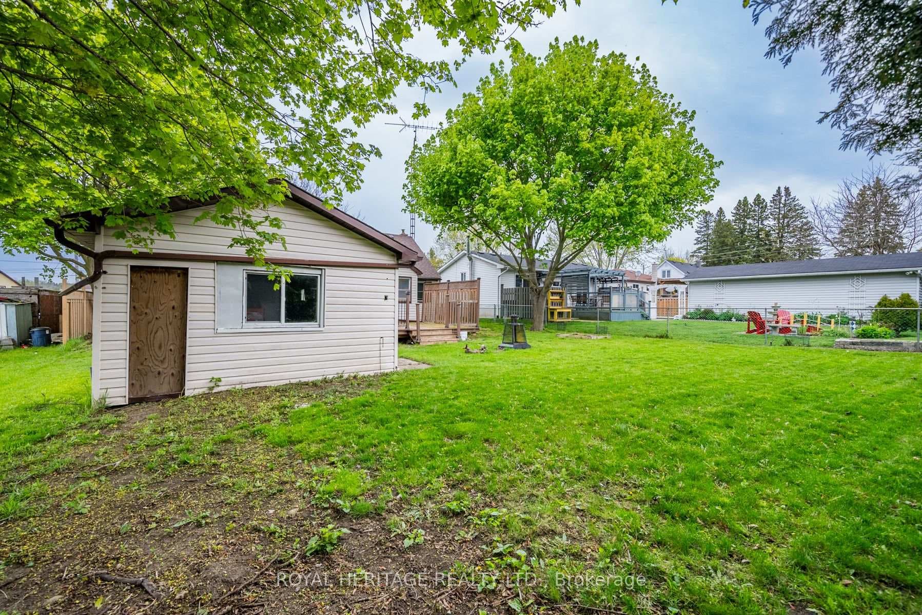 22 Carleton Boulevard photo 28