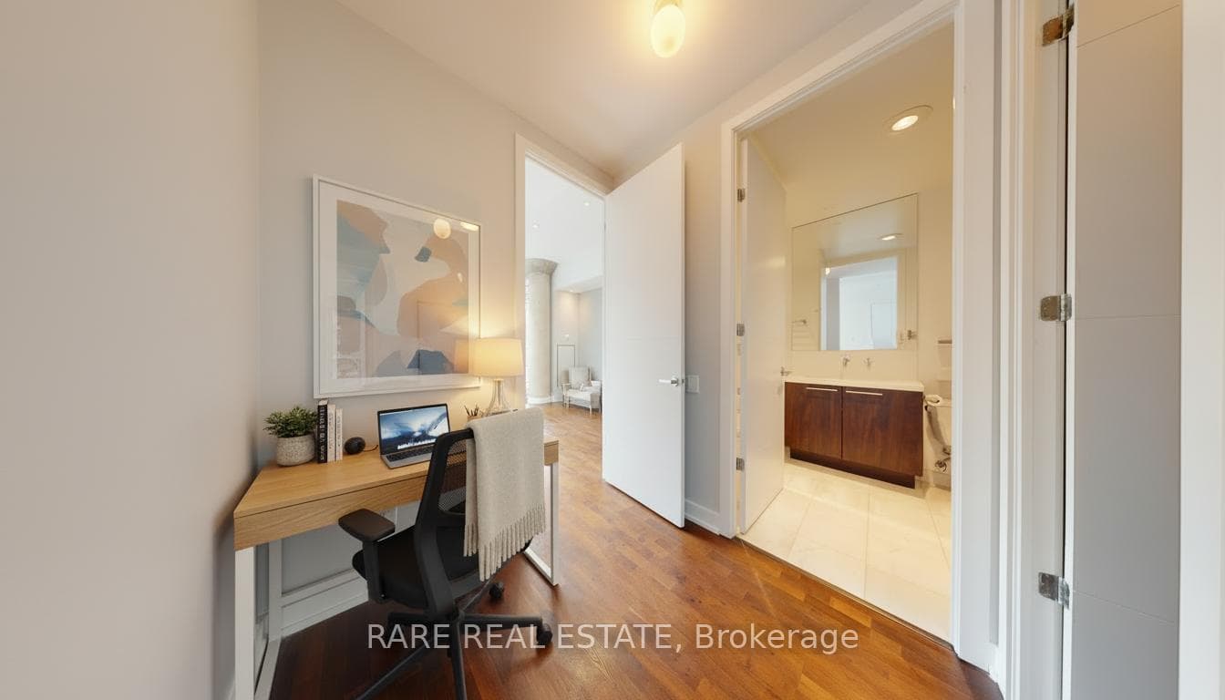 66 Portland Street Unit 802 photo 6
