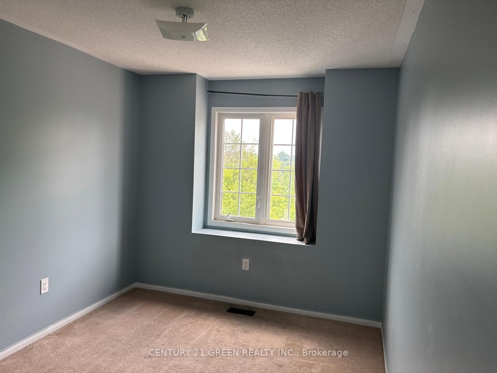 23 Tillinghast Lane Unit Upper photo 13