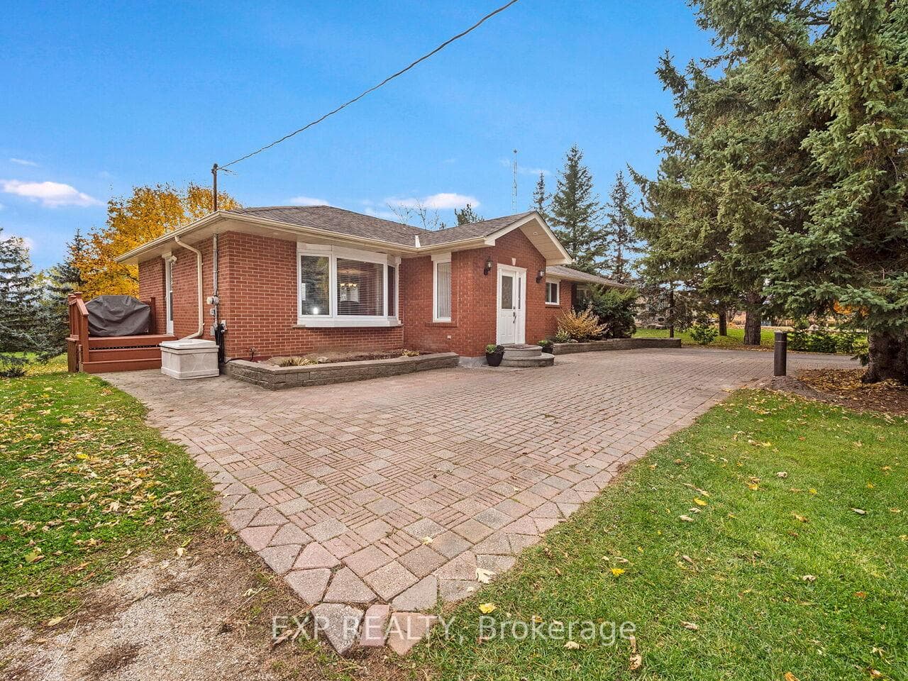 13258 5 Side Road photo 8