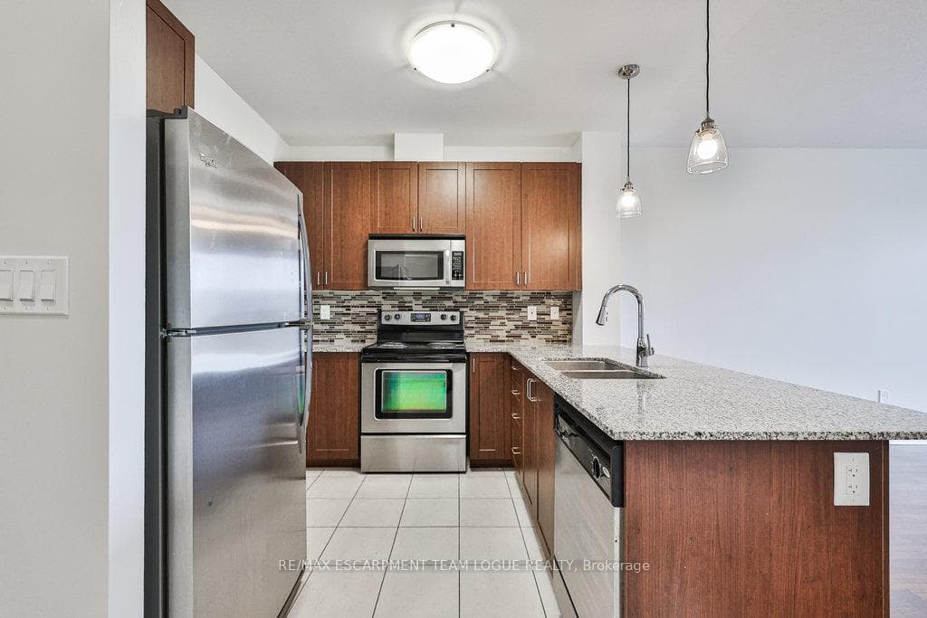 383 Main Street Unit 223 photo 15