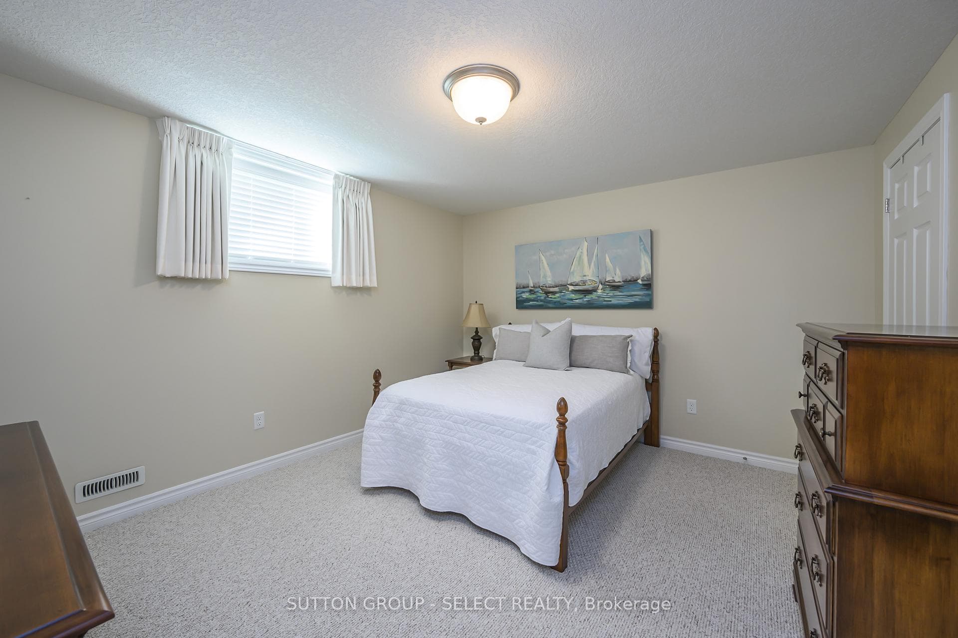 620 Thistlewood Drive Unit 49 photo 32