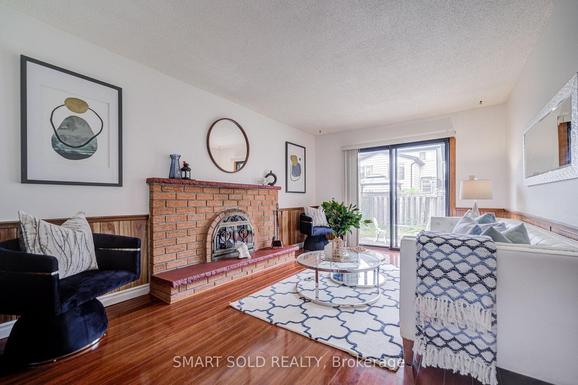 837 Queensbridge Drive photo 6