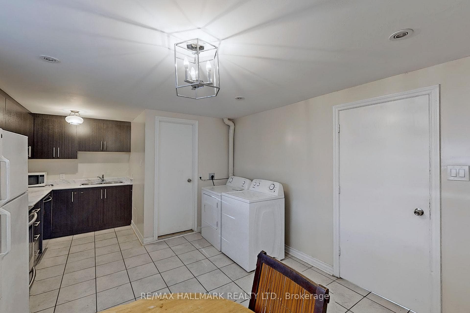 86 Laird Drive photo 10