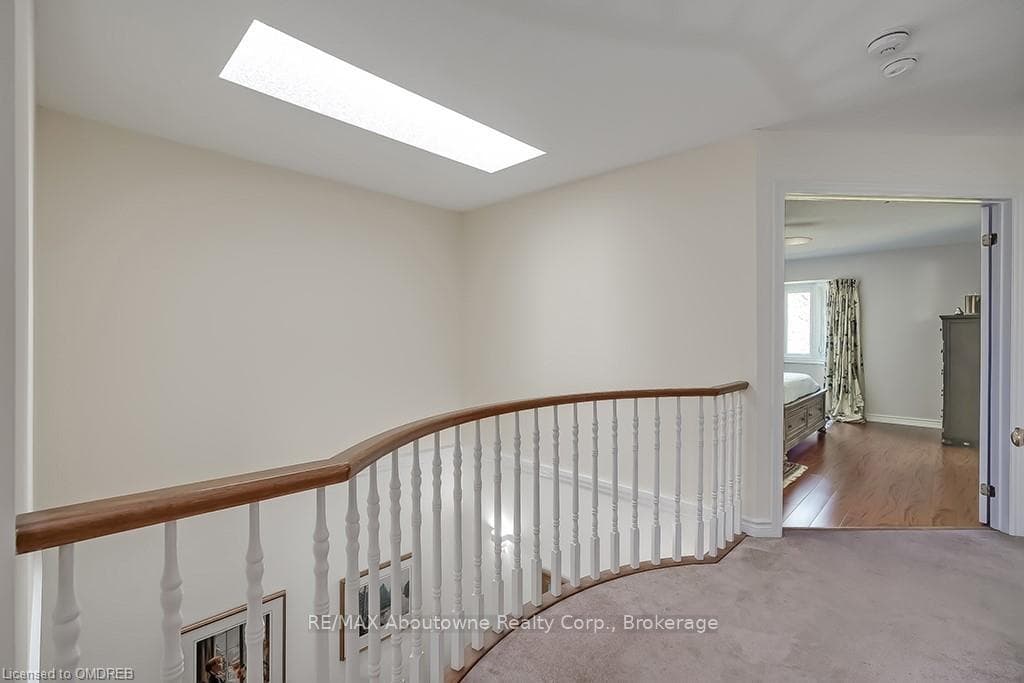 286 HAMILTON Drive Unit 1 photo 22
