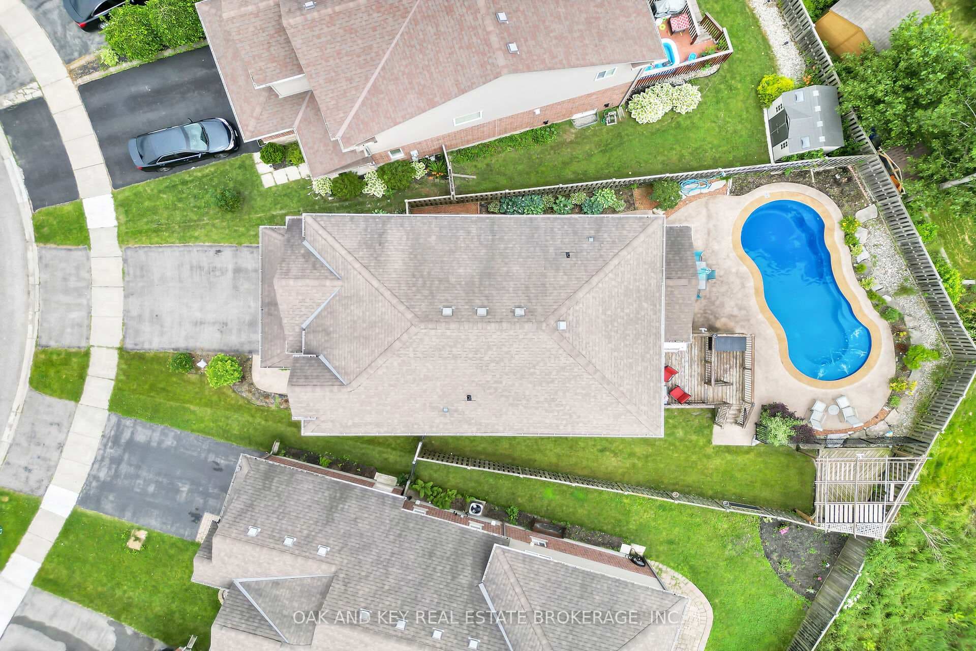 3318 Georgeheriot Lane photo 4
