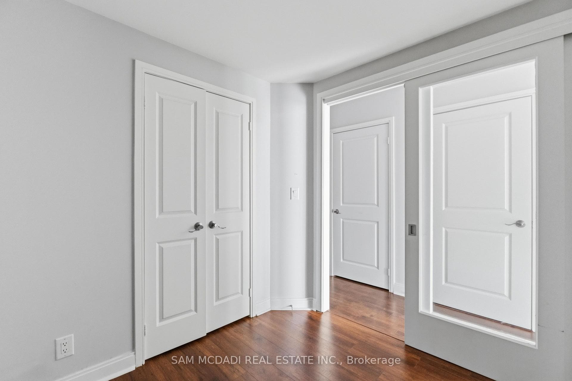 80 Absolute Avenue Unit 1205 photo 8