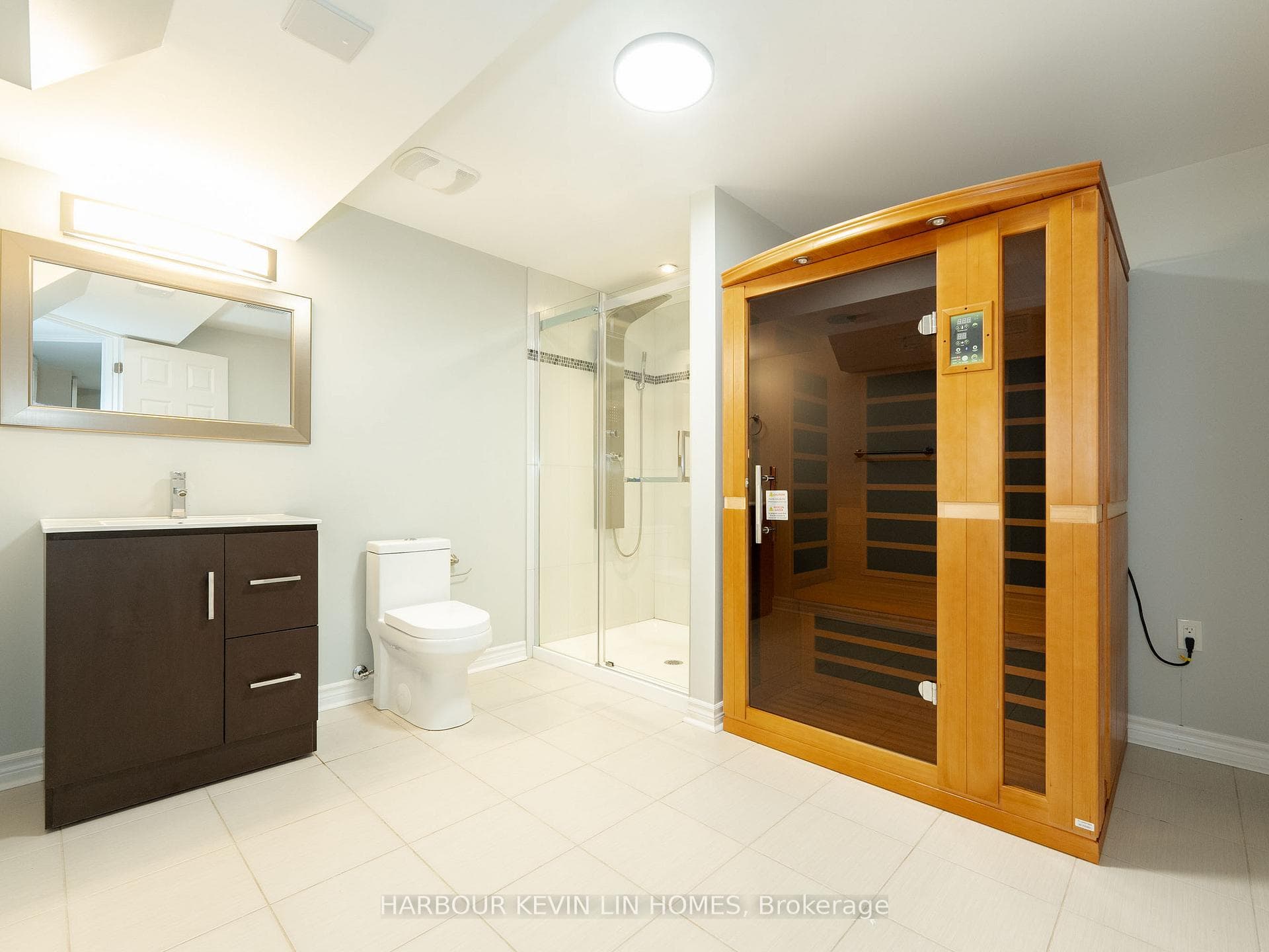 84 Lagani Avenue photo 33