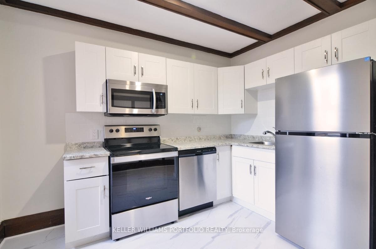 4 Columbine Avenue Unit Upper photo 13