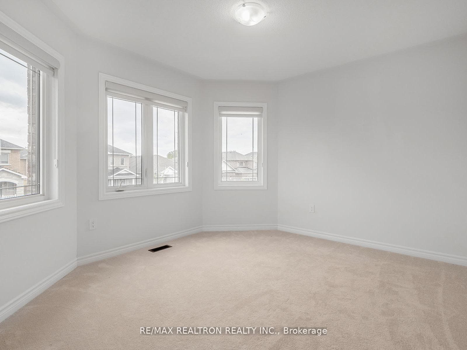 13 Stoddart Street photo 21