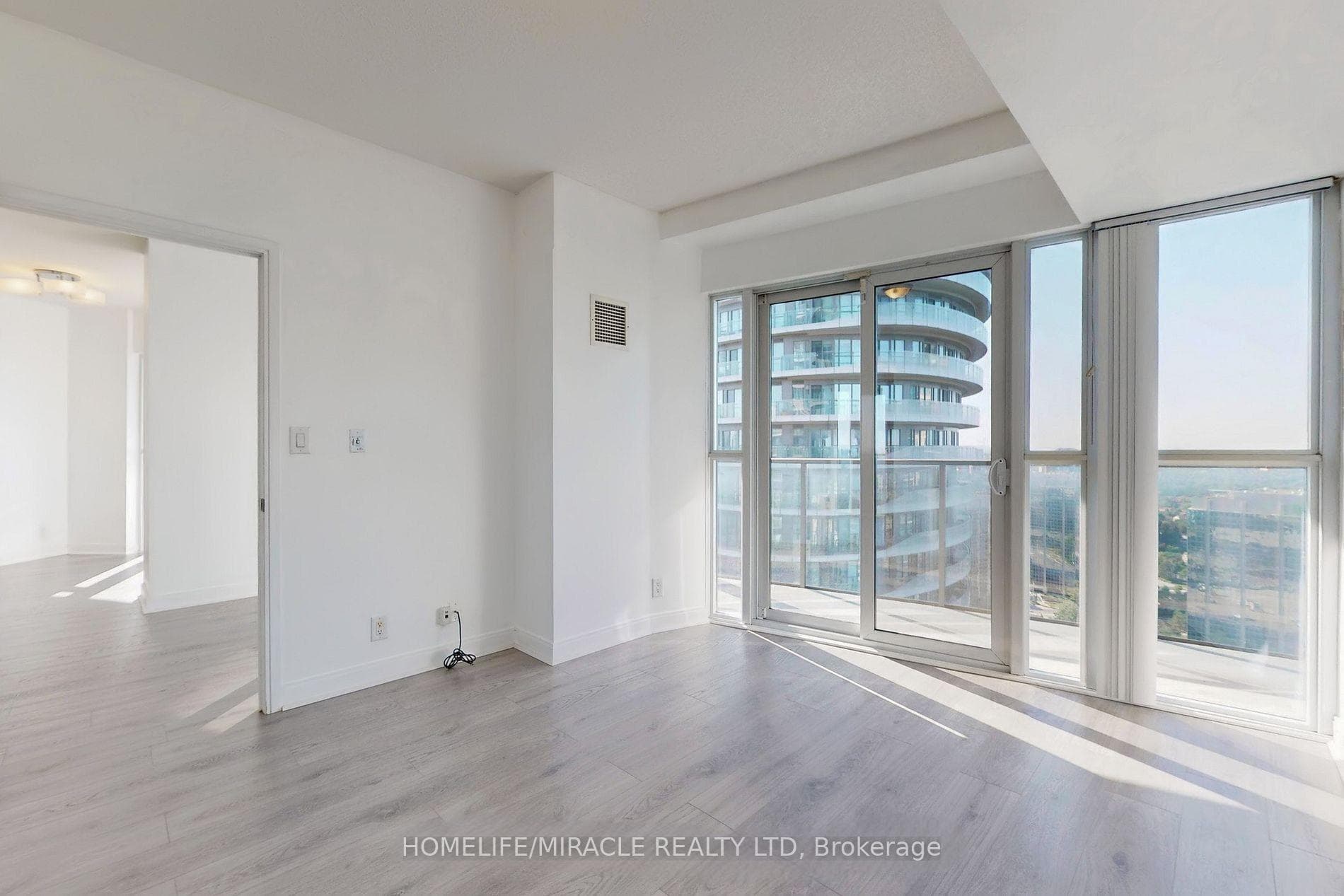60 Absolute Avenue Unit 2906 photo 21