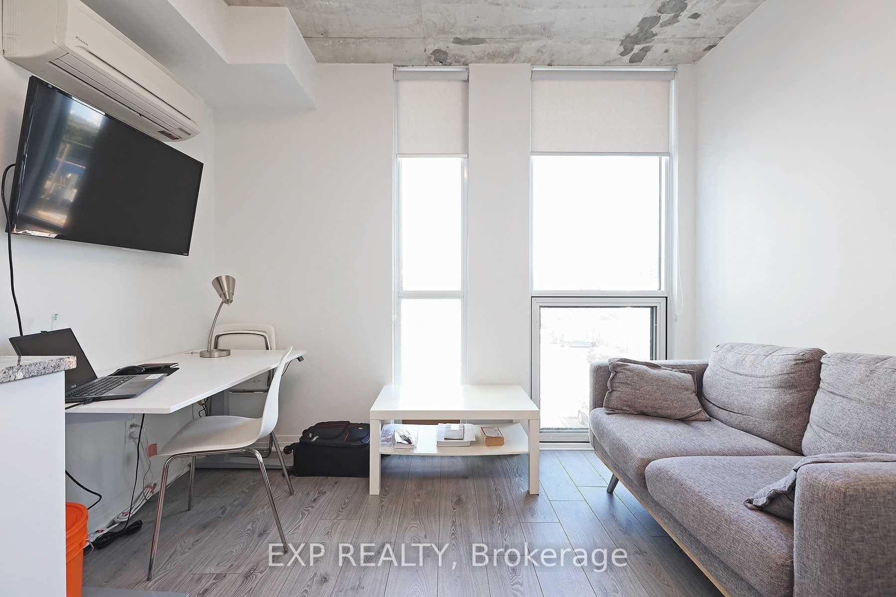 1900 Simcoe Street Unit 202 photo 3
