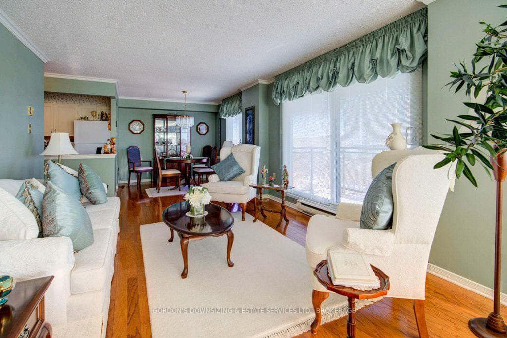 115 Barrett Court Unit 606 photo 9