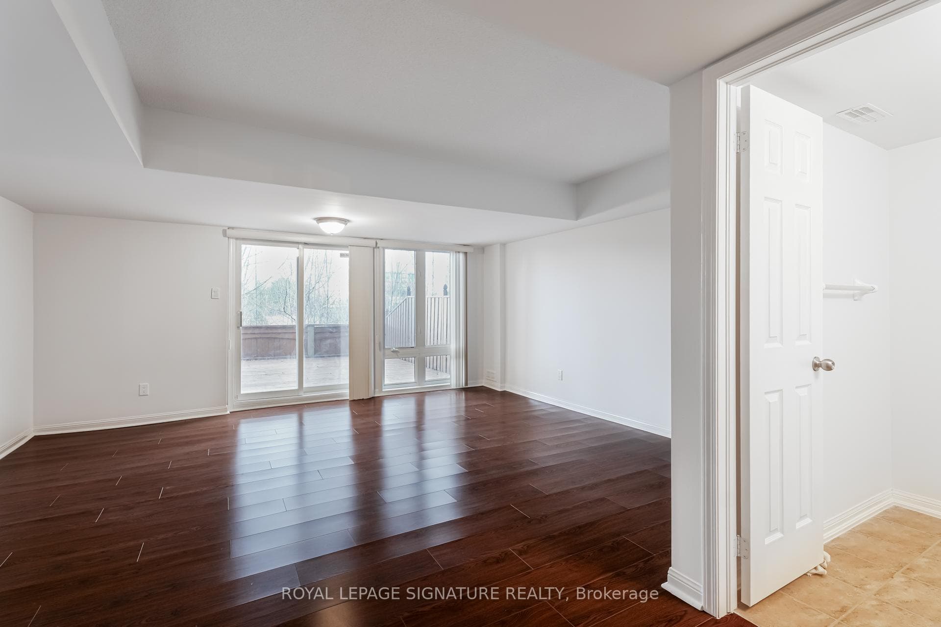 92 Dallimore Circle photo 33