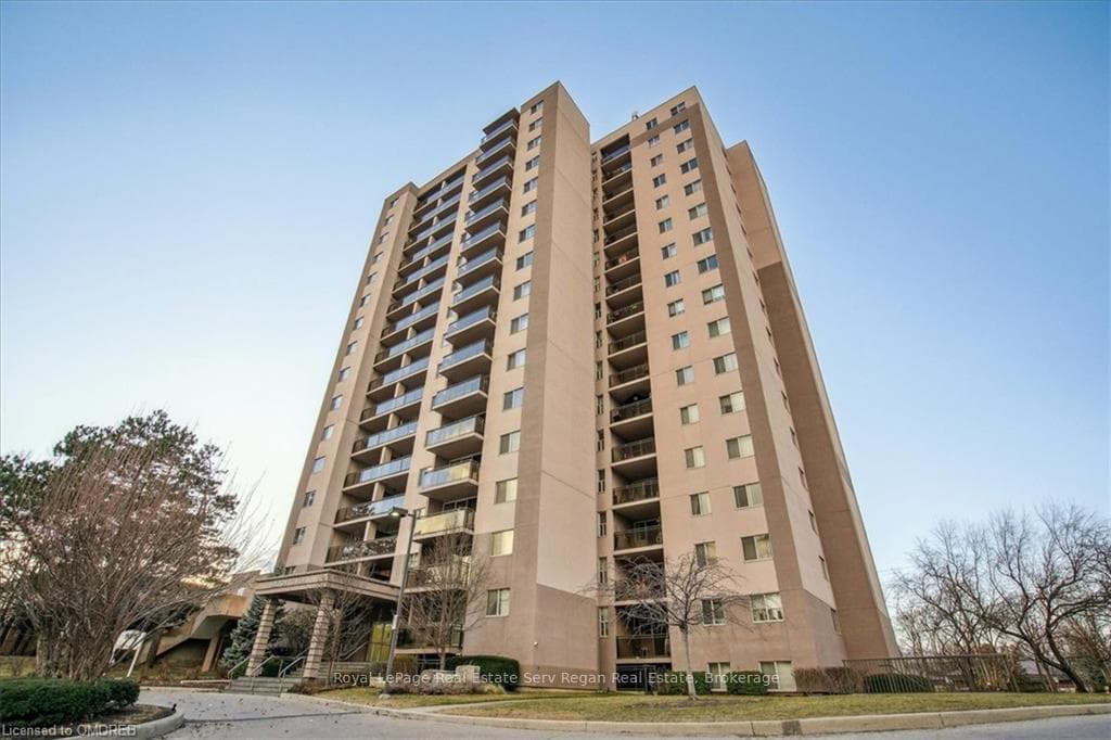 975 WARWICK Court Unit 810 photo 2