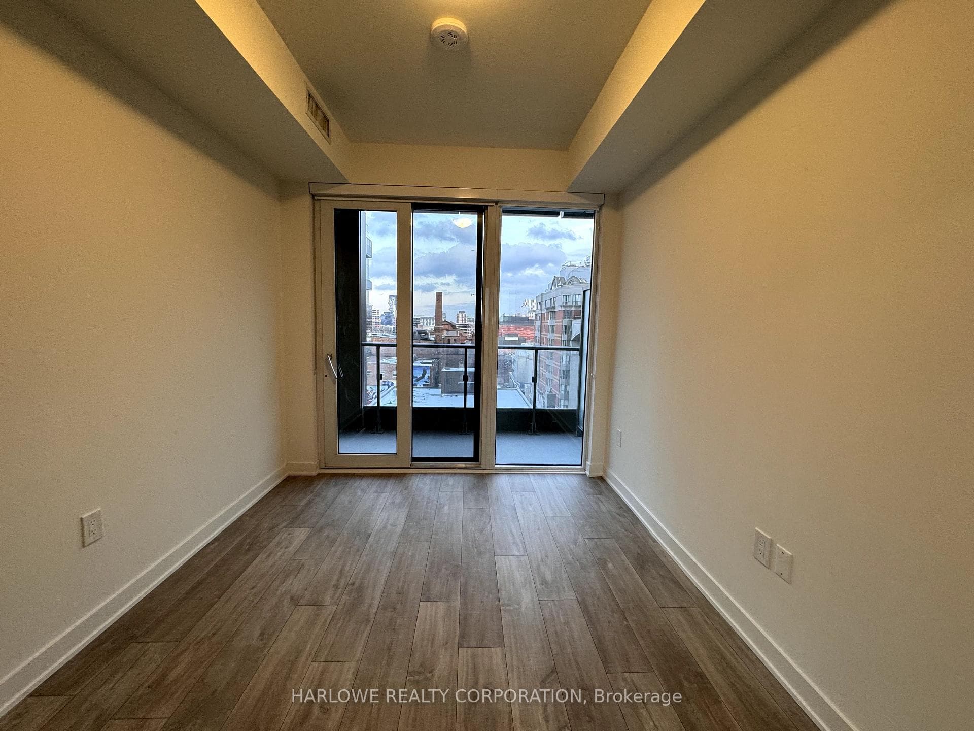 70 Princess Street Unit 605 E photo 5
