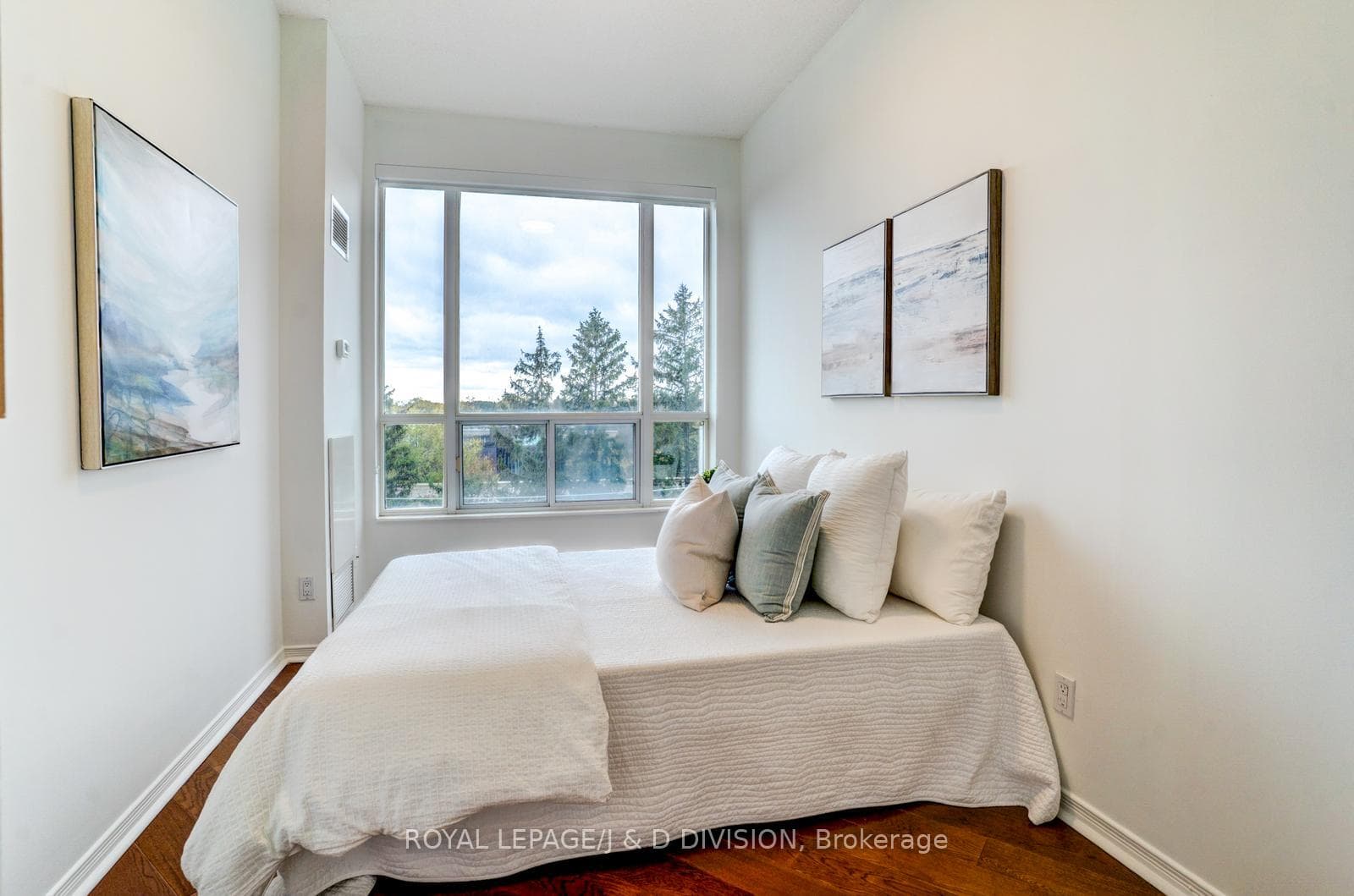 451 Rosewell Avenue Unit 601 photo 23