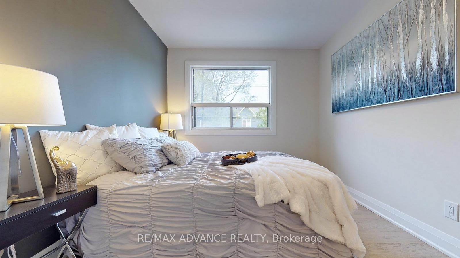 108 Eaton Avenue photo 23