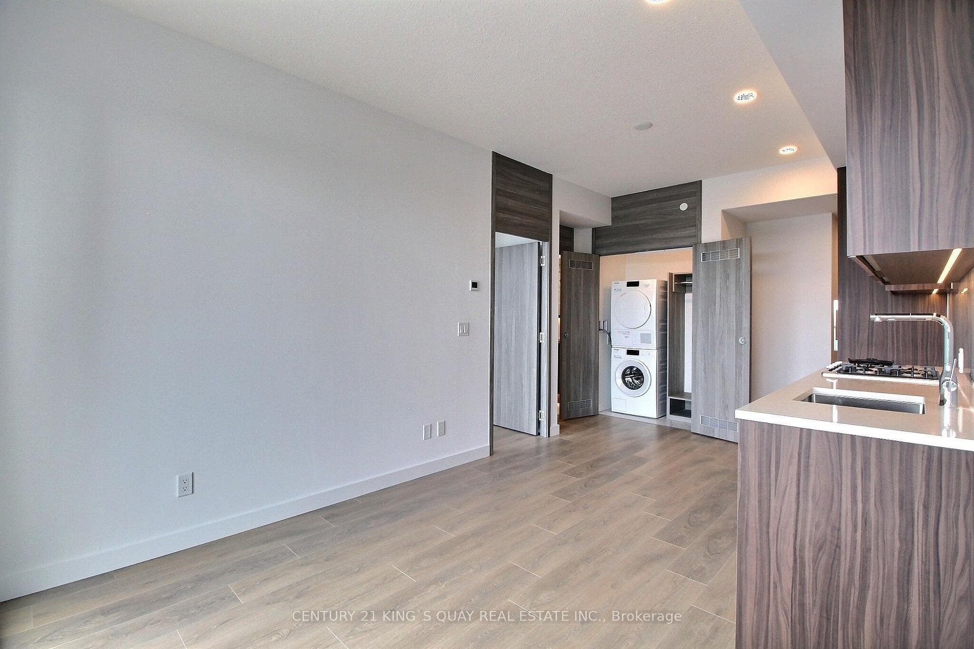 68 Esther Shiner Boulevard Unit 1208 photo 6