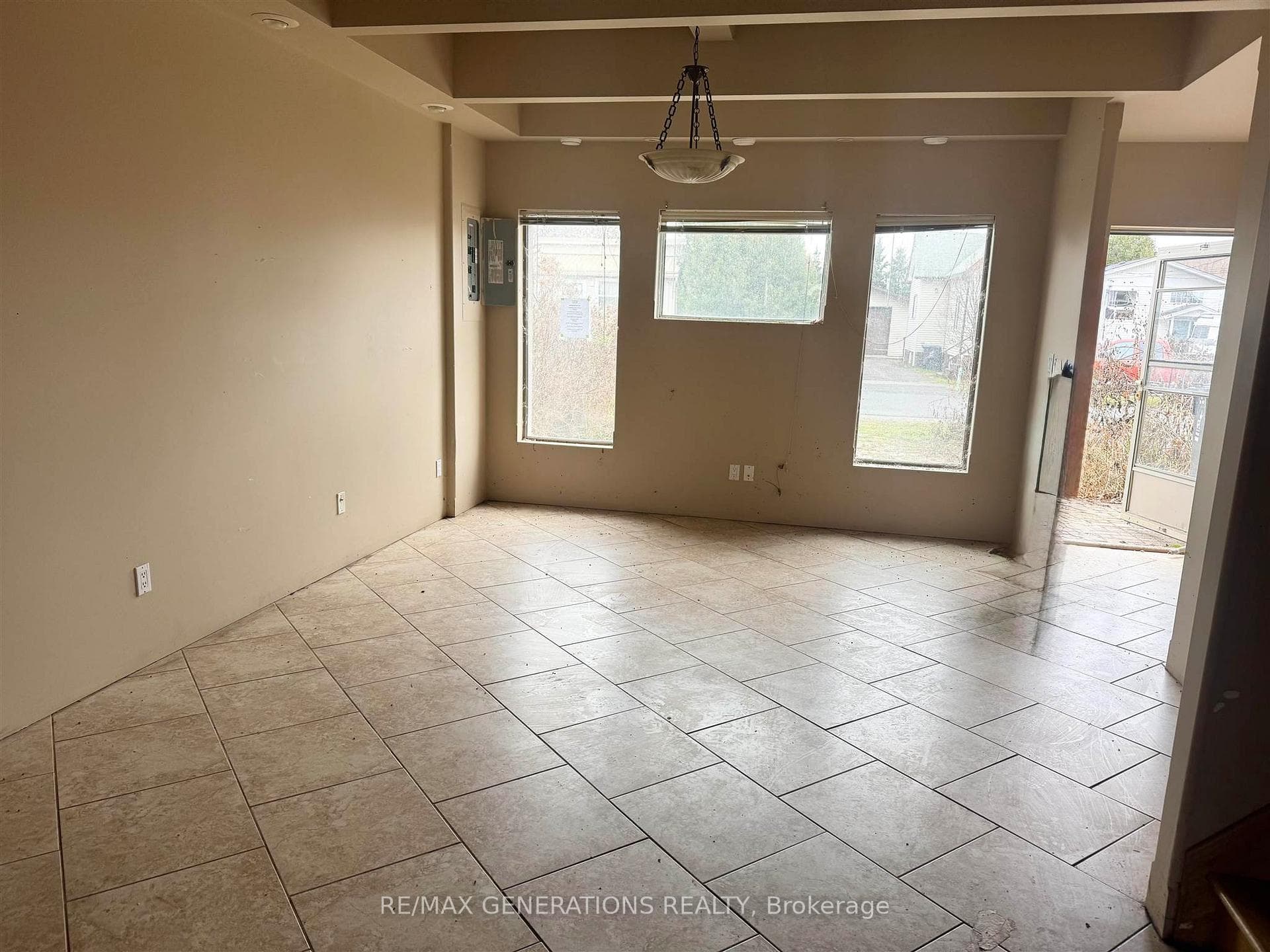 406 Fifth Avenue photo 2