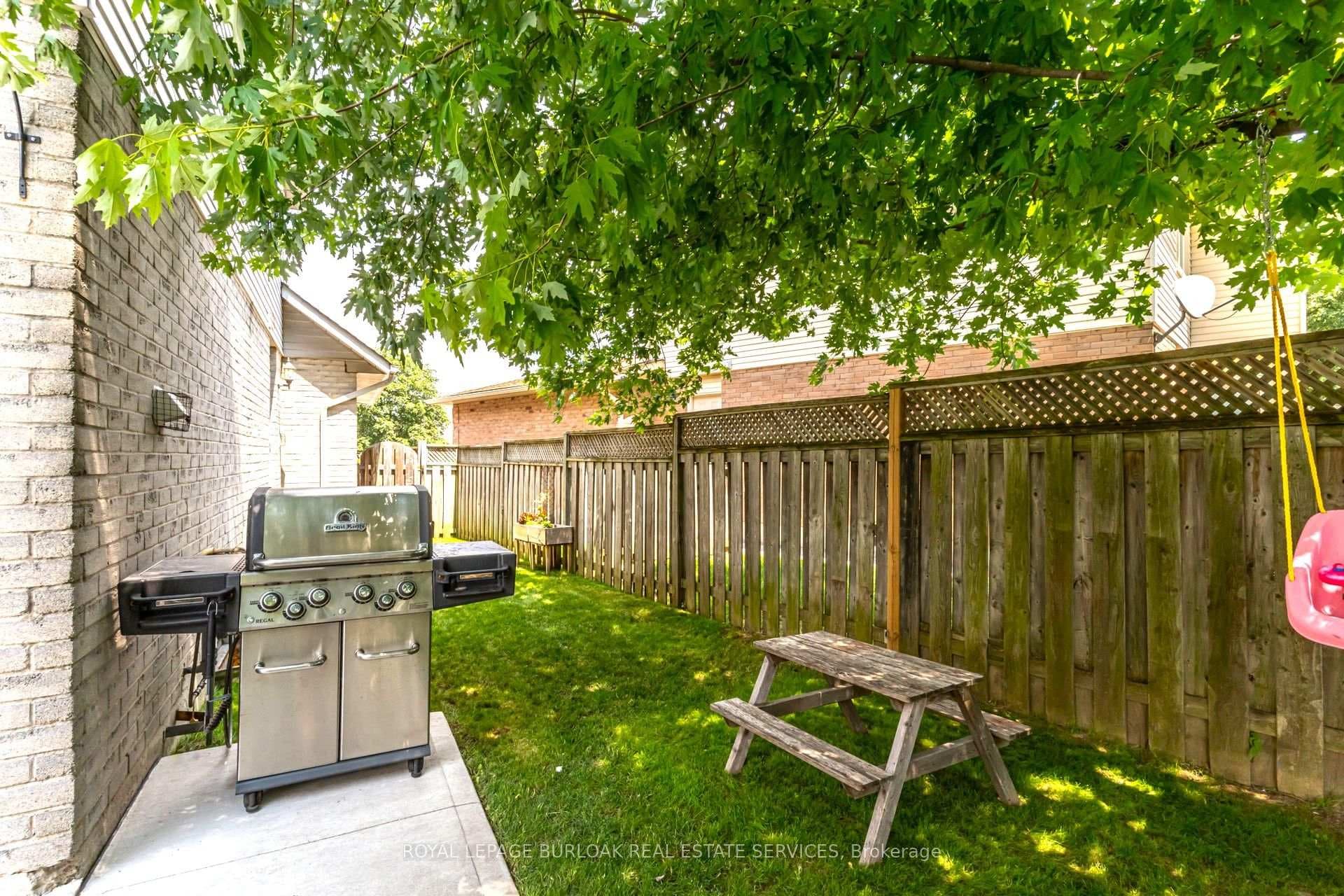 34 Amblecote Place photo 48