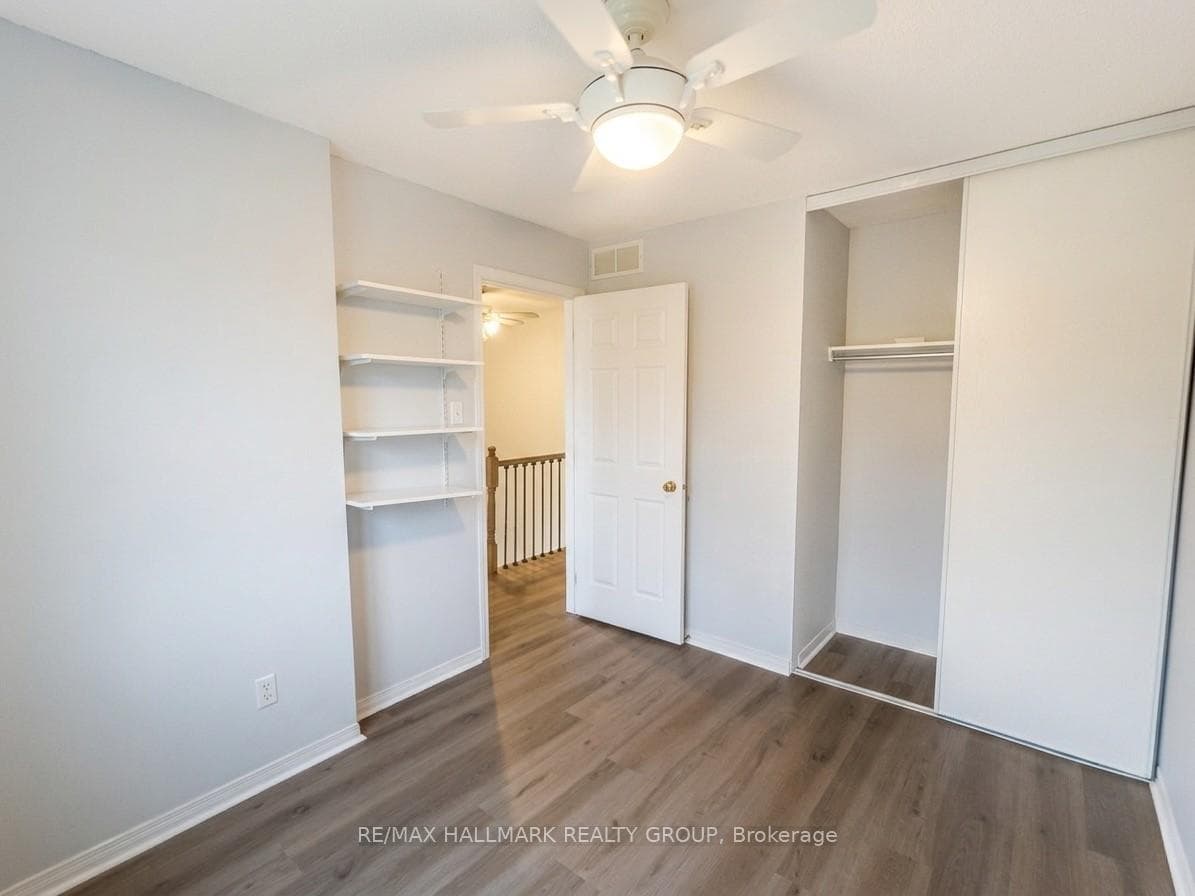 95 Hemlo Crescent photo 13