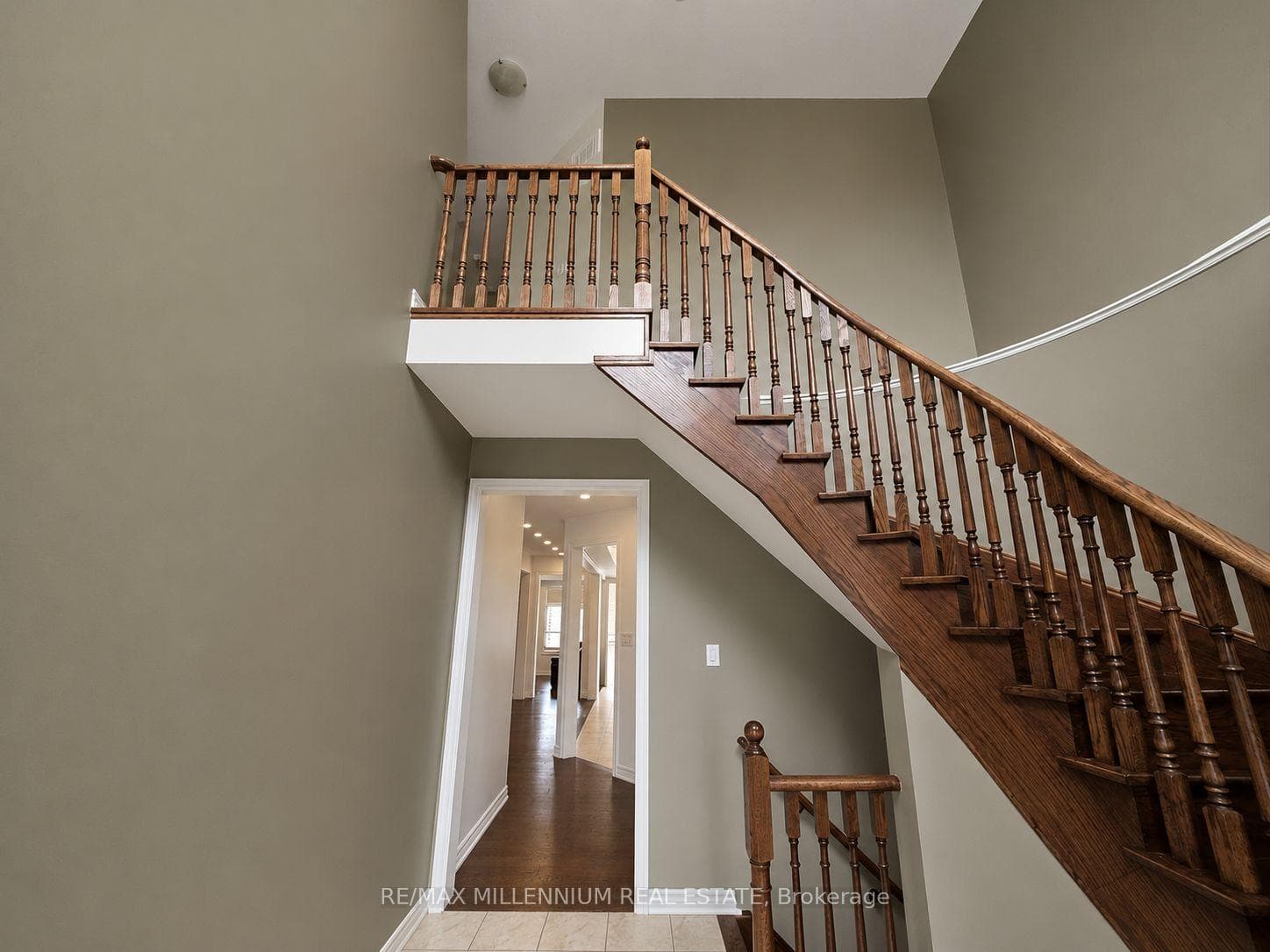 253 East's Corners (Main & 2nd Floors) Boulevard photo 4