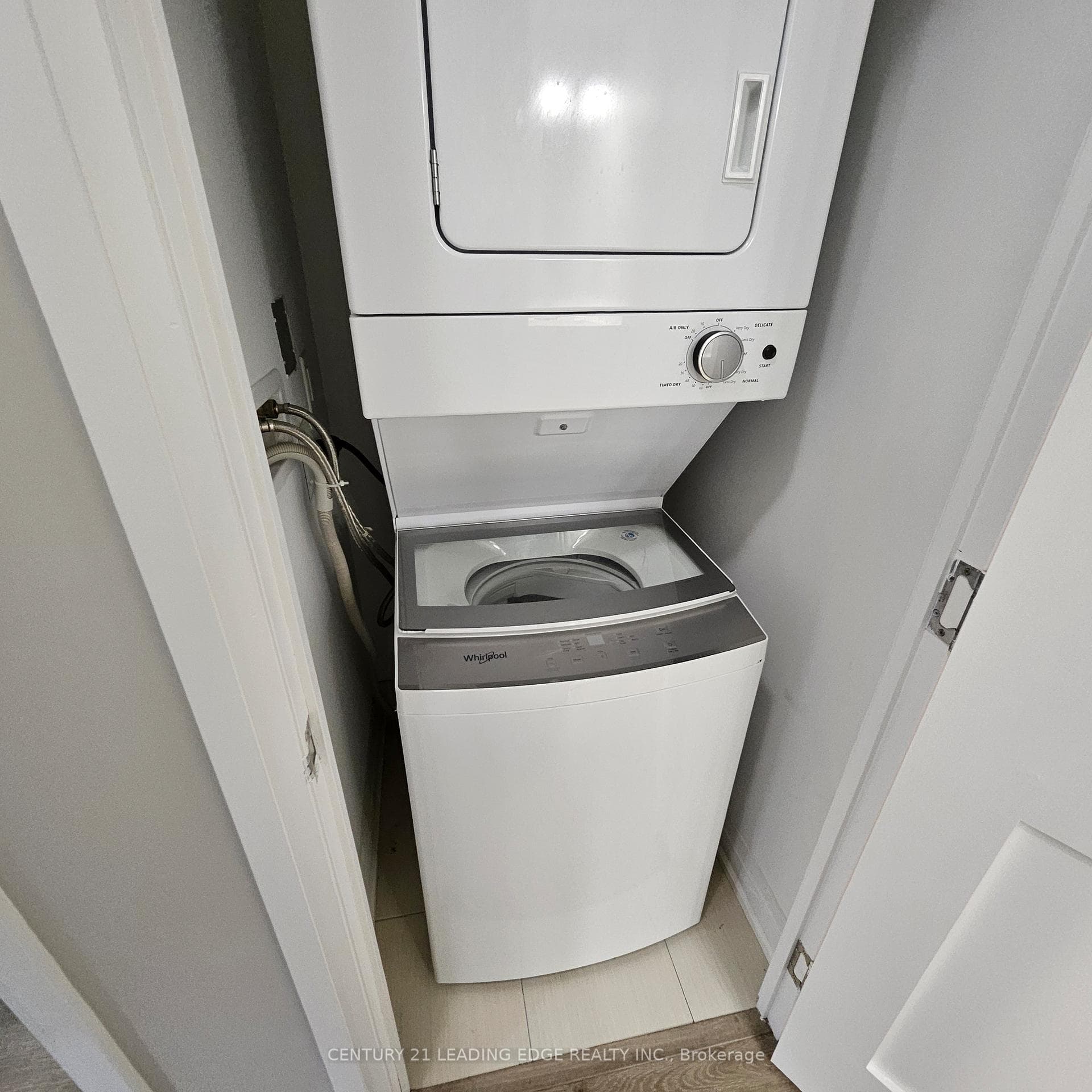 18 Coles Avenue Unit 603 photo 22